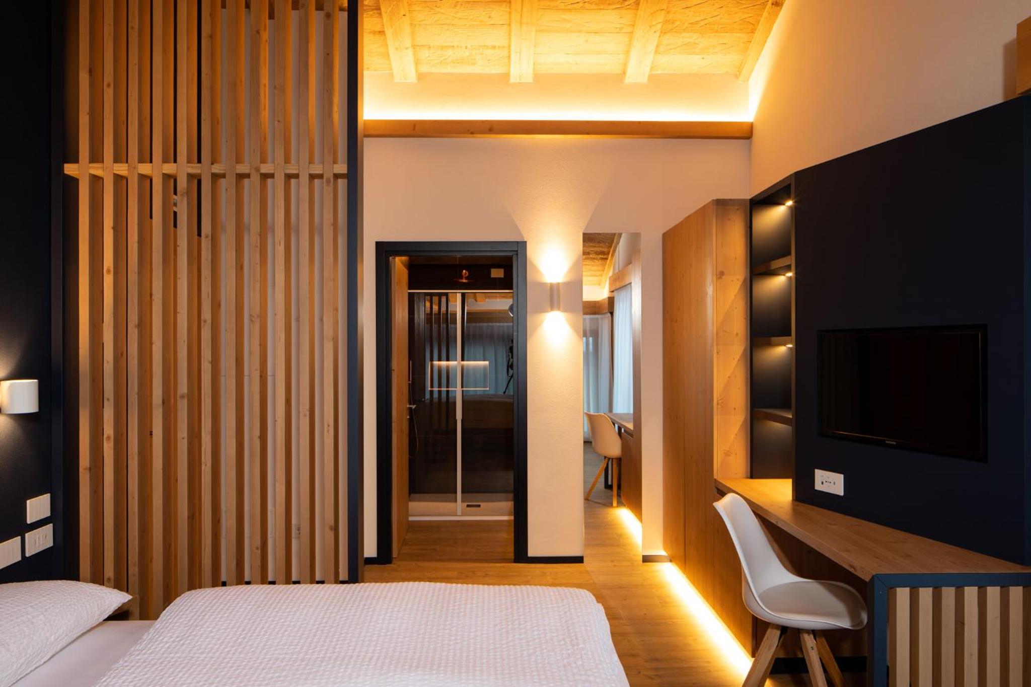 Superior Double or Twin Room - Photo 10