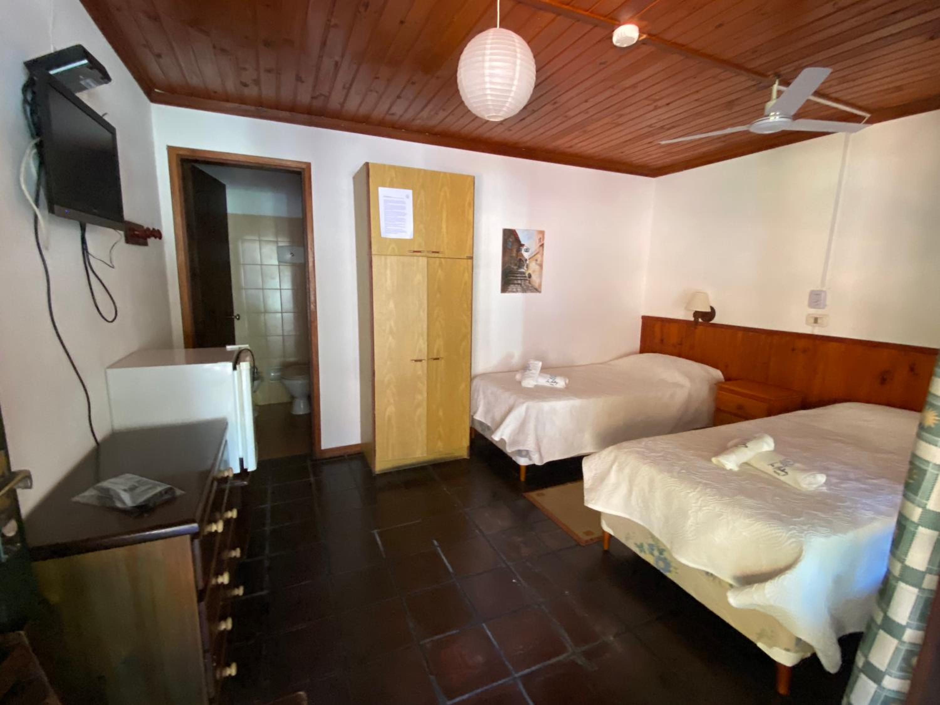 Double or Twin Room photo 3
