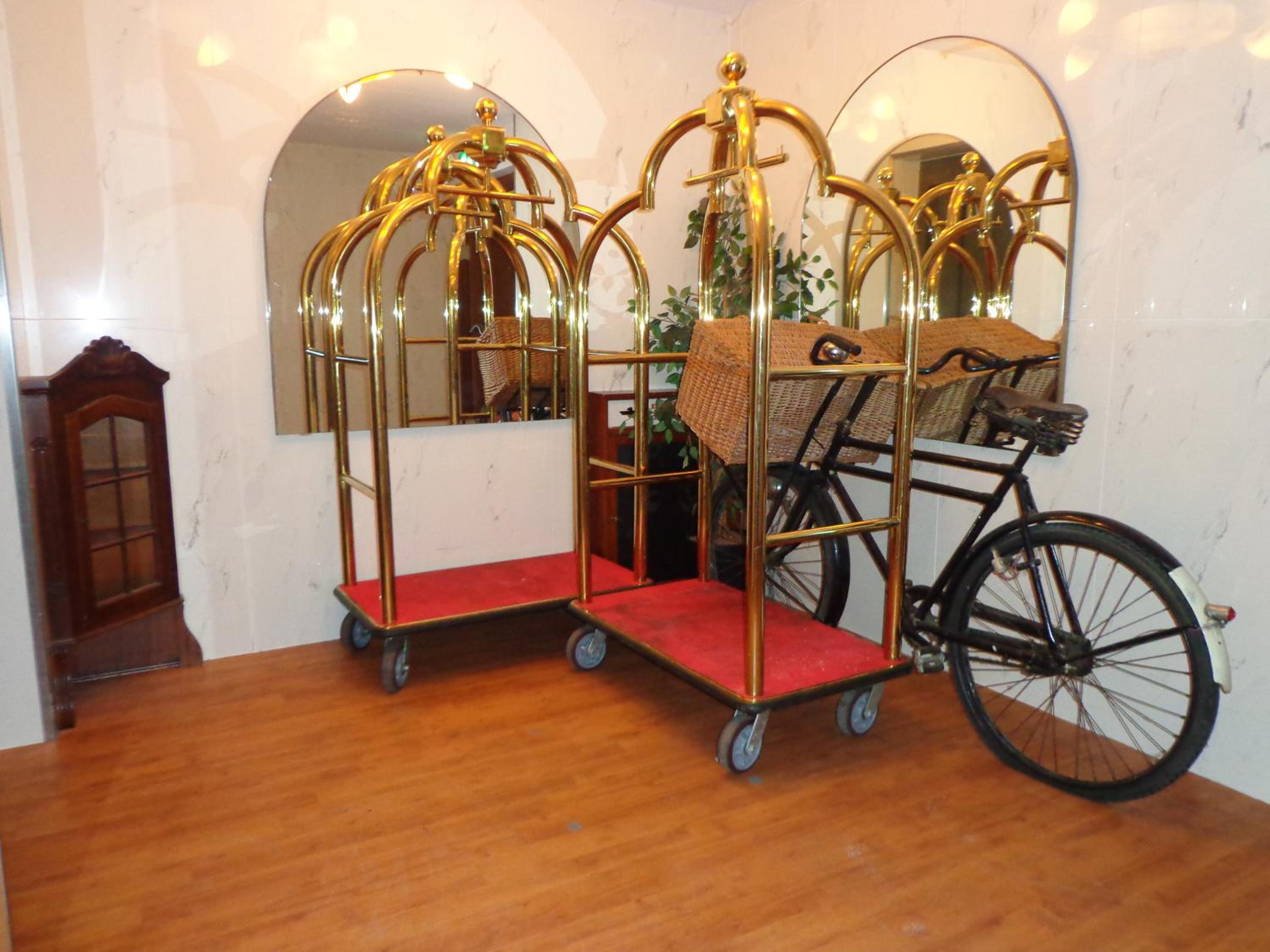 Standard Twin Room - Photo 2