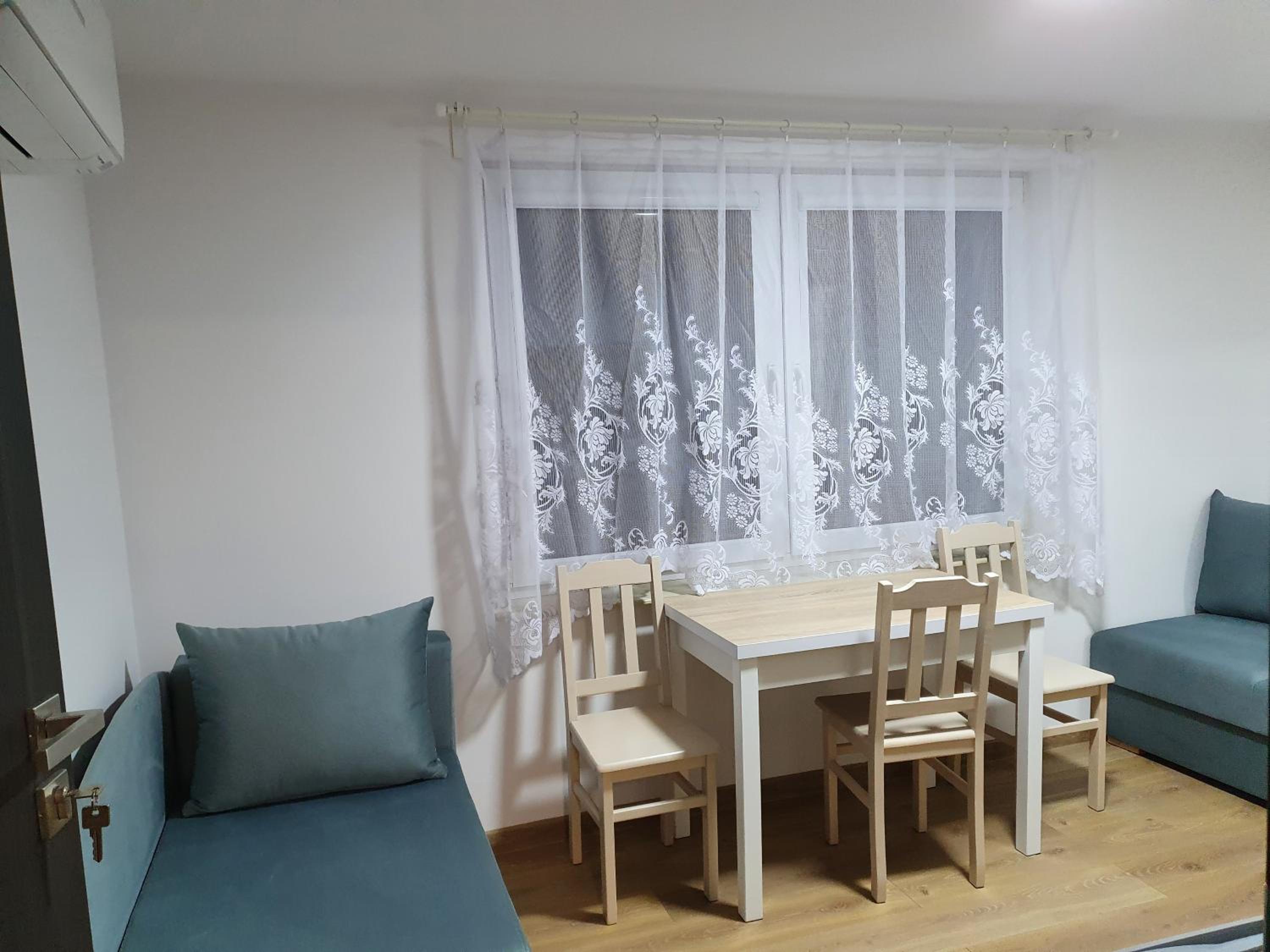 Double Room with Private Bathroom photo 3
