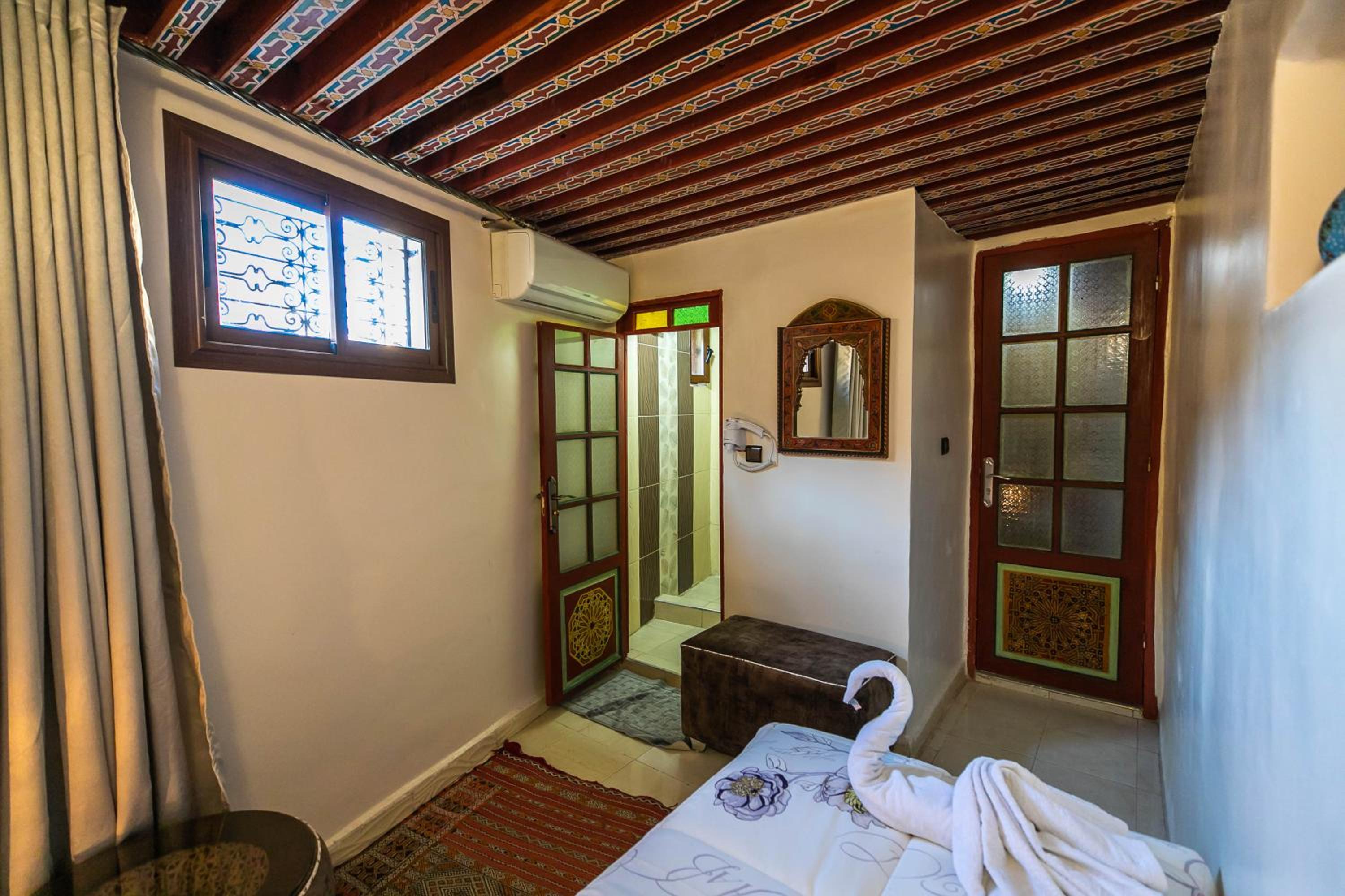 Budget Single Room photo 3
