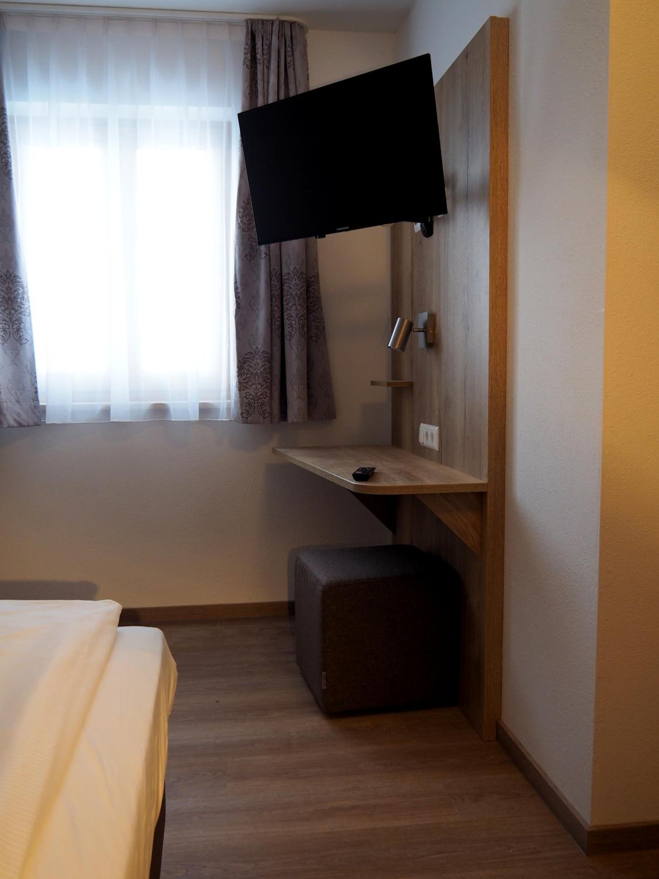 Single Room photo 2