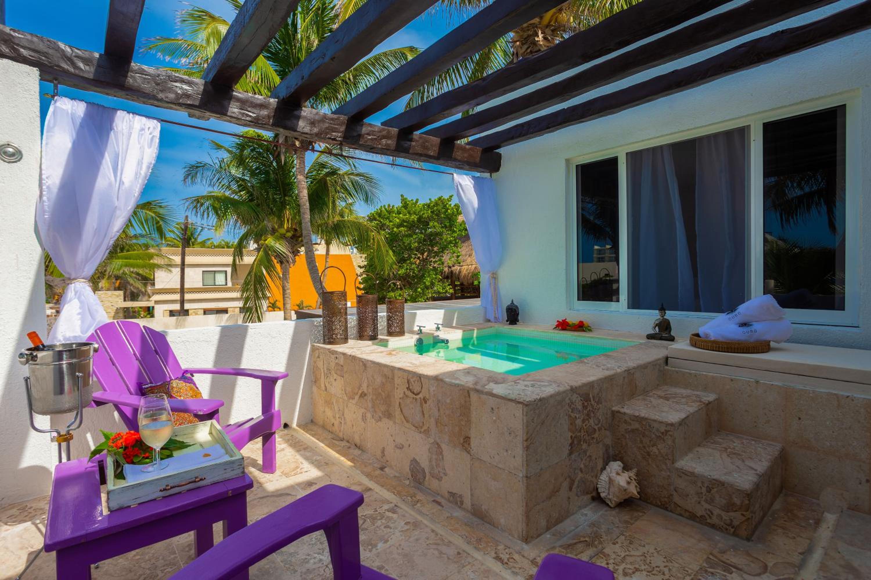 Suite with Sea View - Photo 3