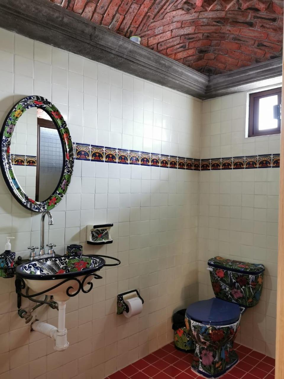 Large Double Room - Photo 6