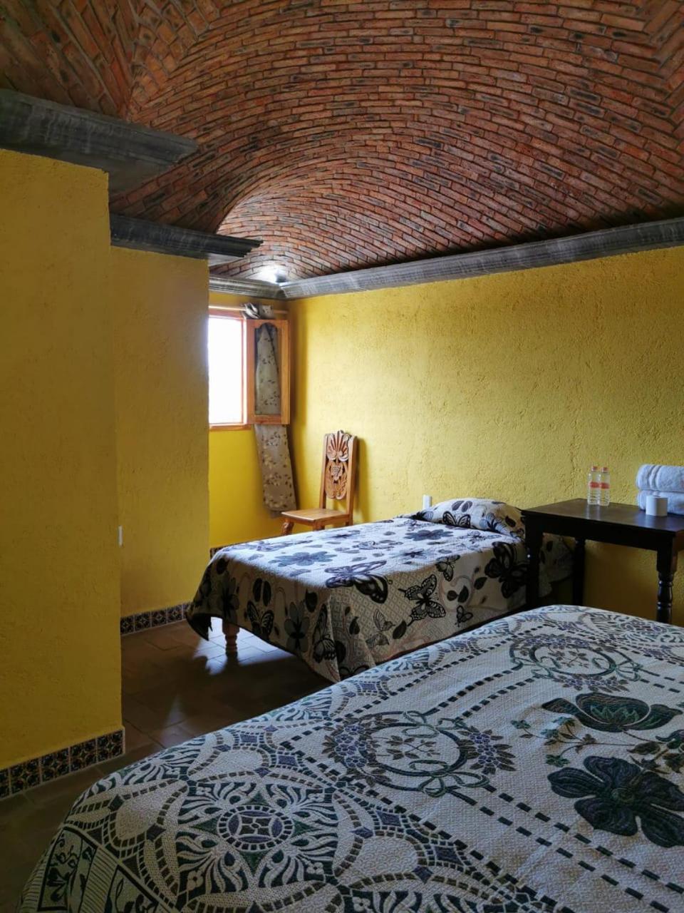 Large Double Room - Photo 7