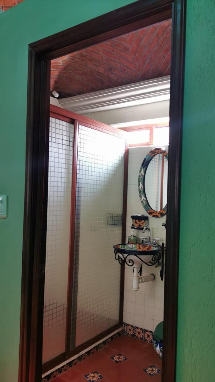 Standard Double Room - Photo 4