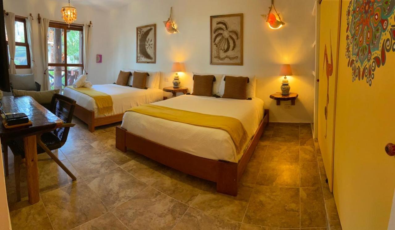 Deluxe Queen Suite - Photo 3