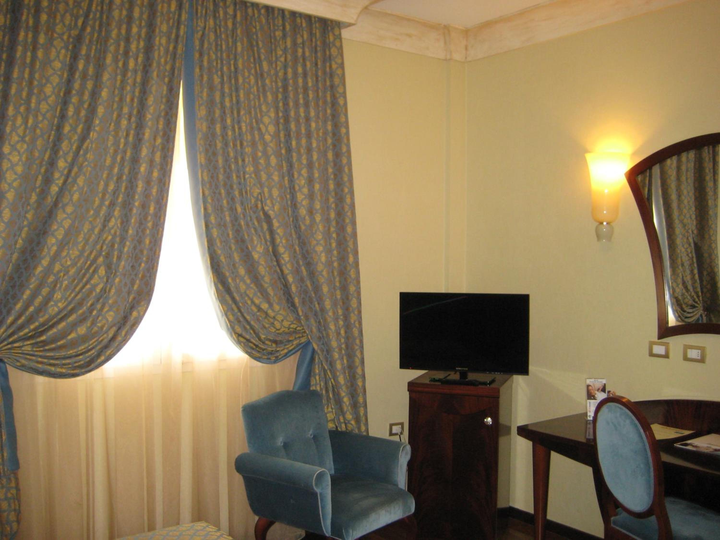 Superior Double Room - Photo 8