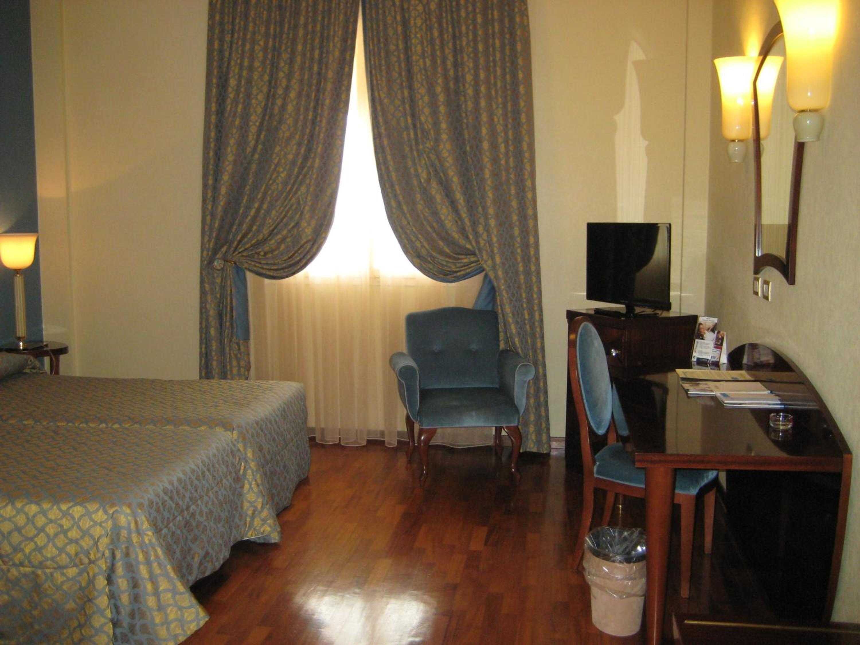 Superior Double Room - Photo 2