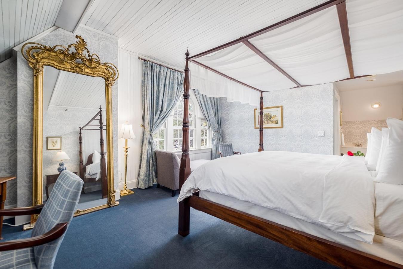 Deluxe King Room photo 2