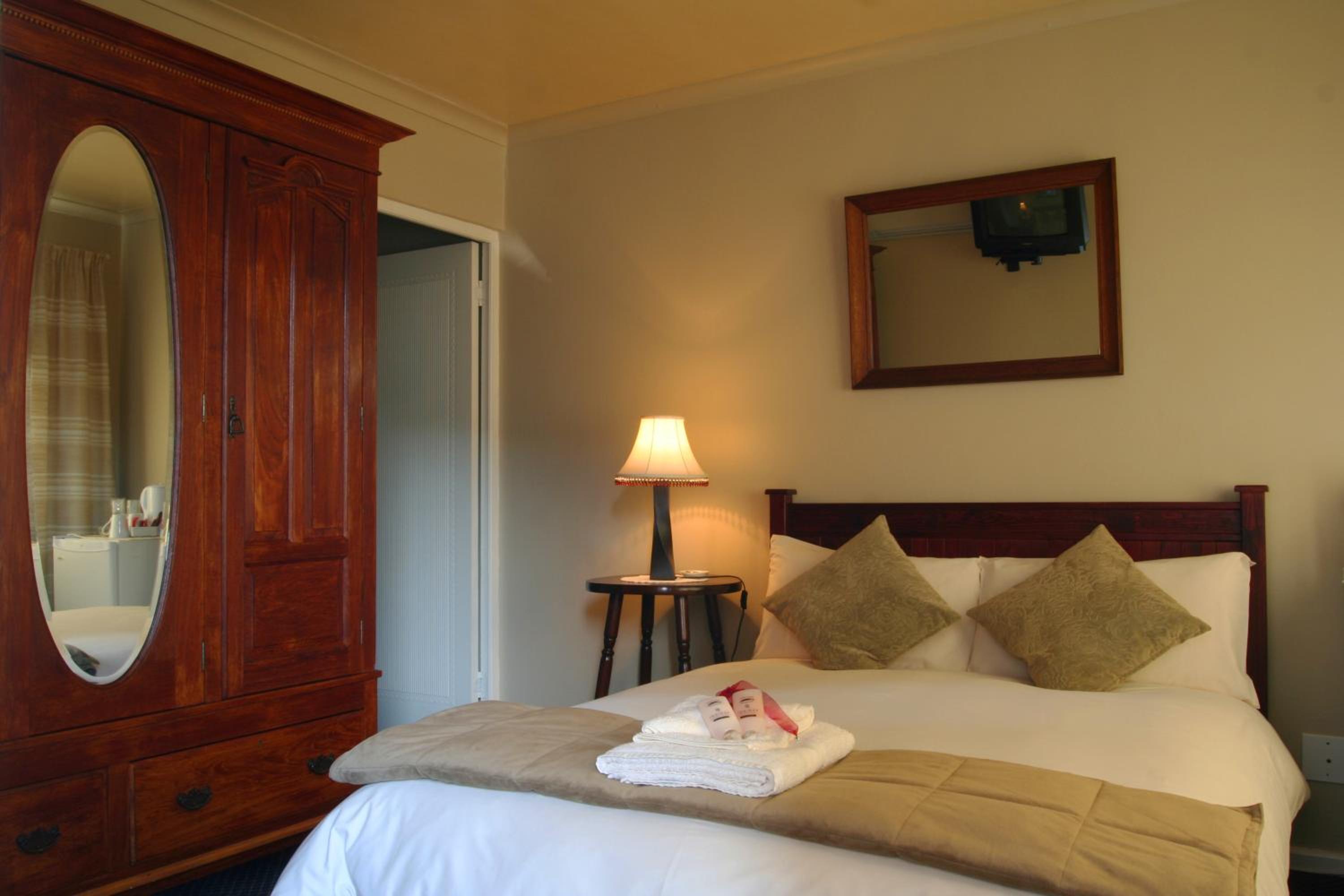 Small Double Room - Photo 5