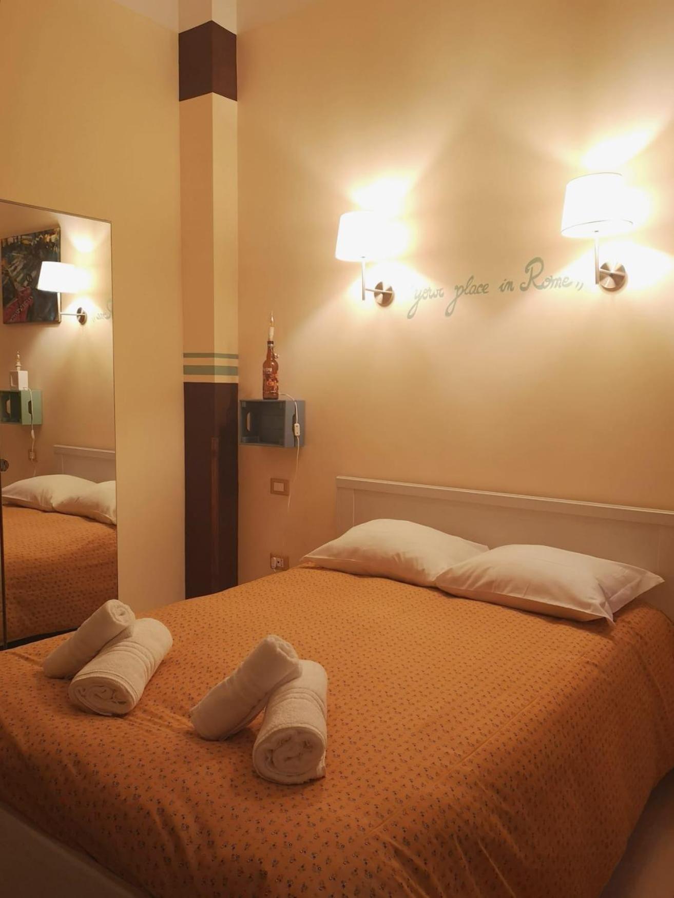Basic Double Room photo 3