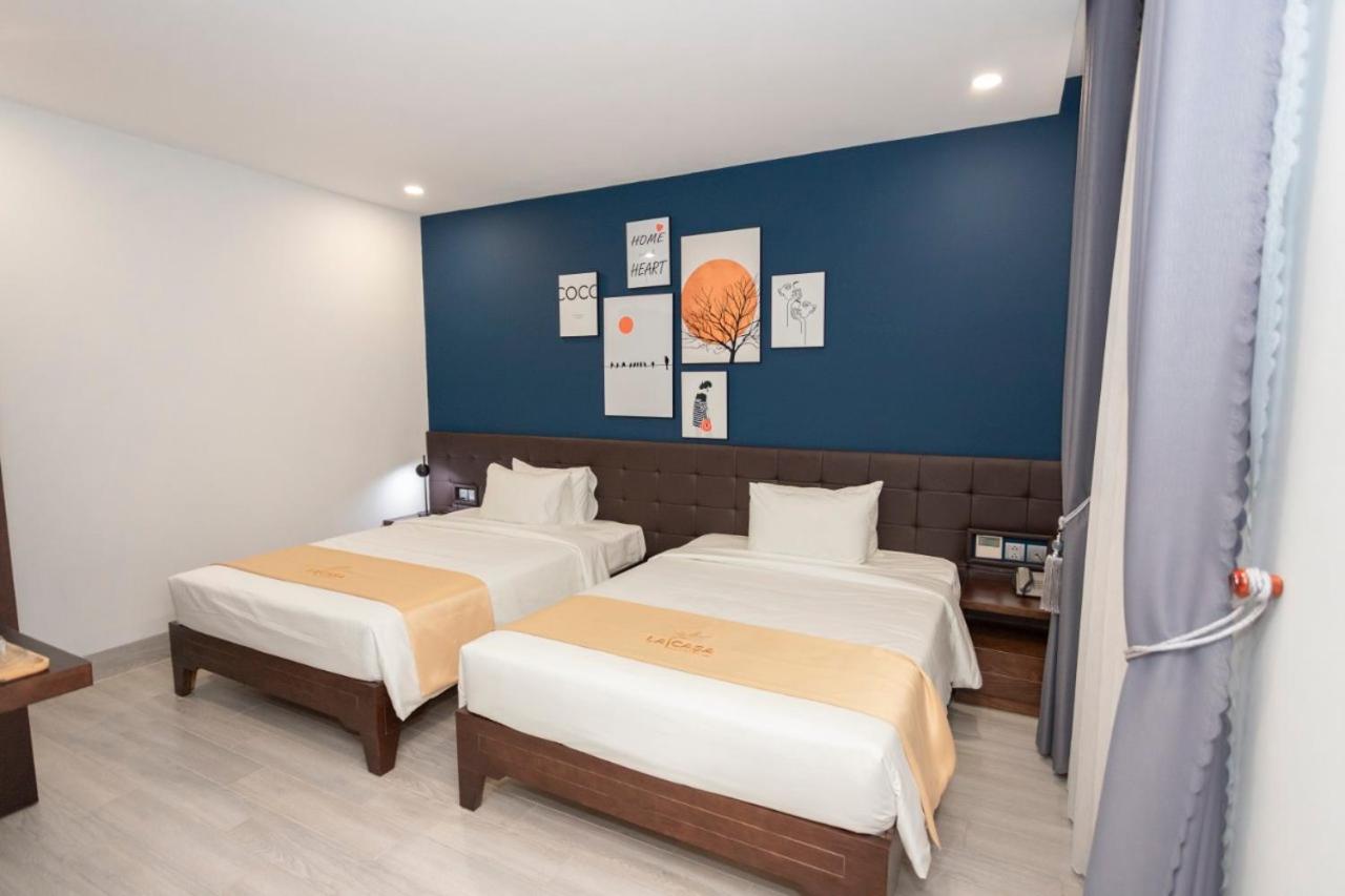 Twin Room with Bath - Photo 8