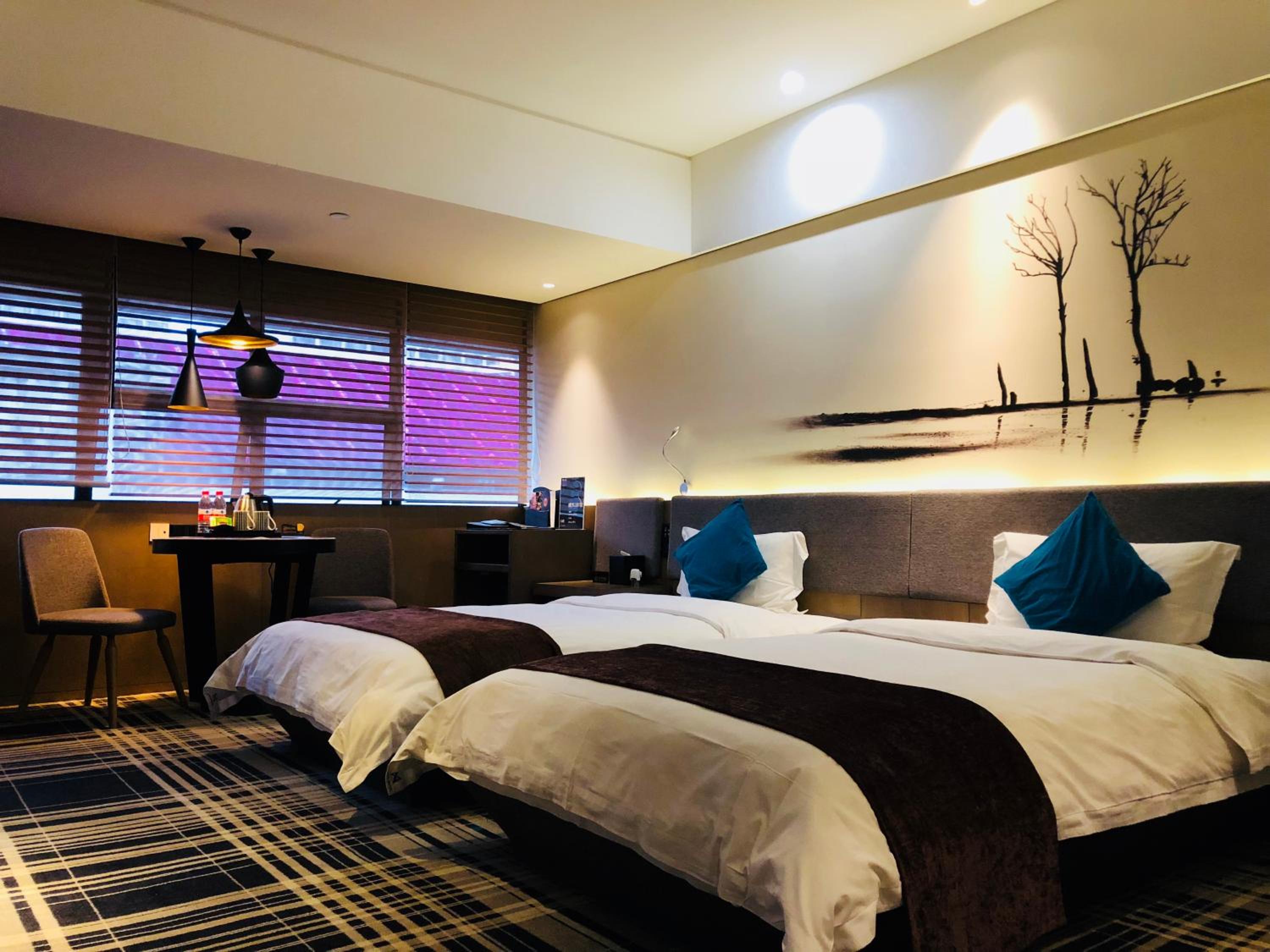 Deluxe Twin Room-Free Snacks&Bathtub