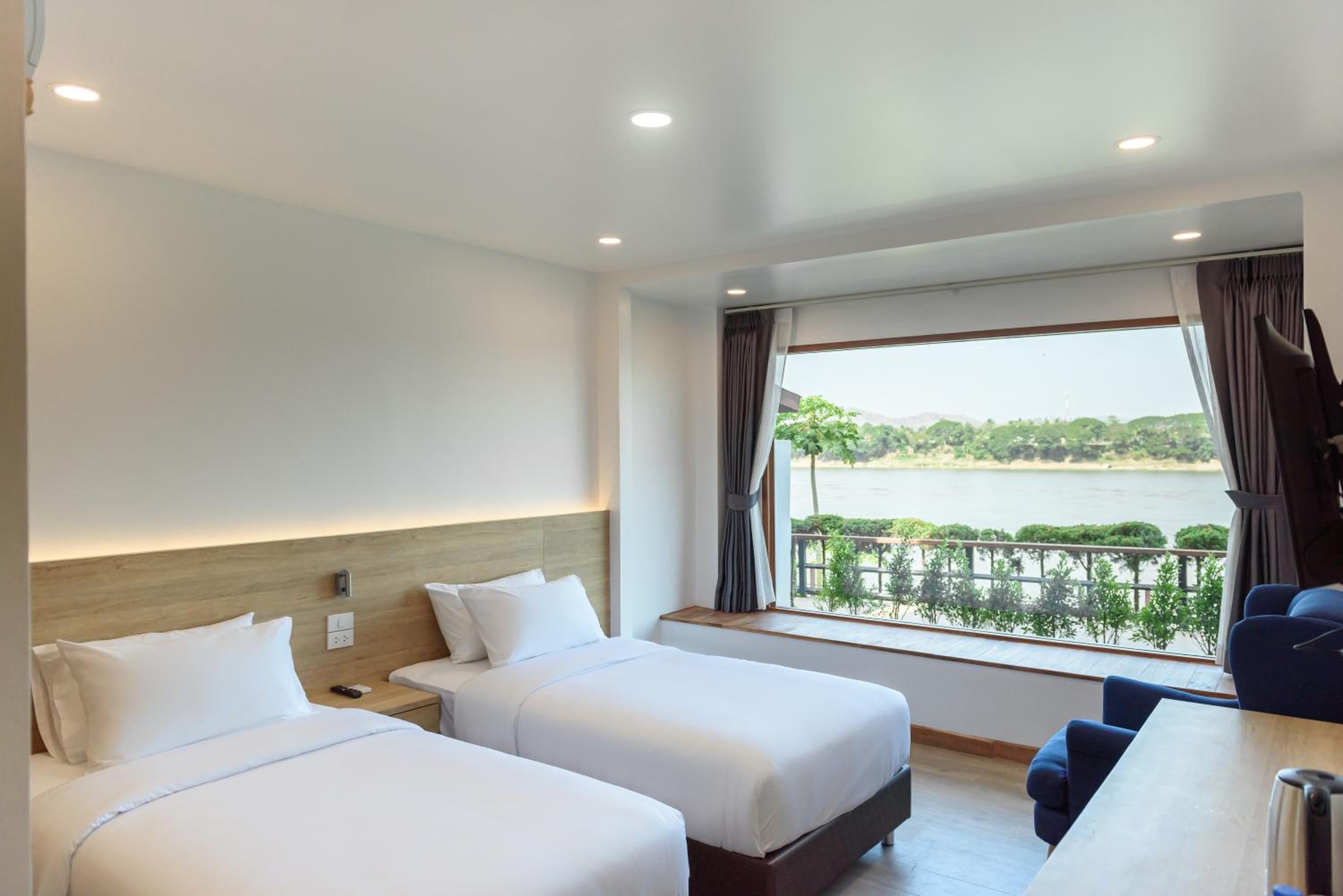 Executive Twin Room - Photo 1