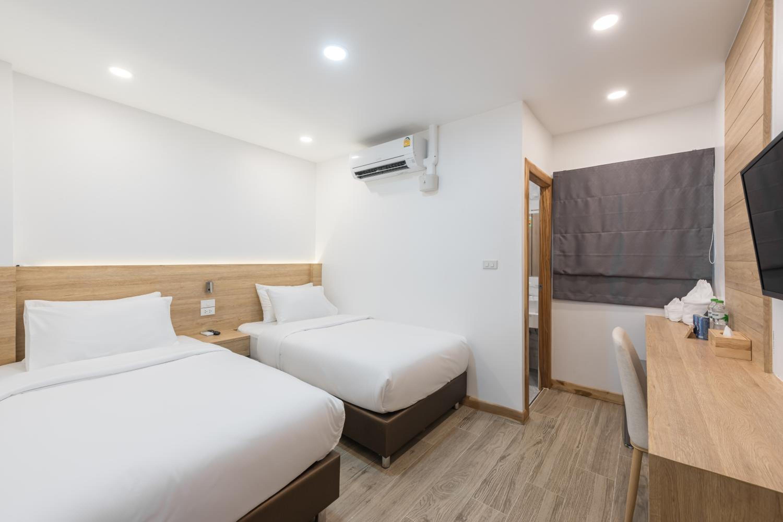 Deluxe Double or Twin Room - Photo 1