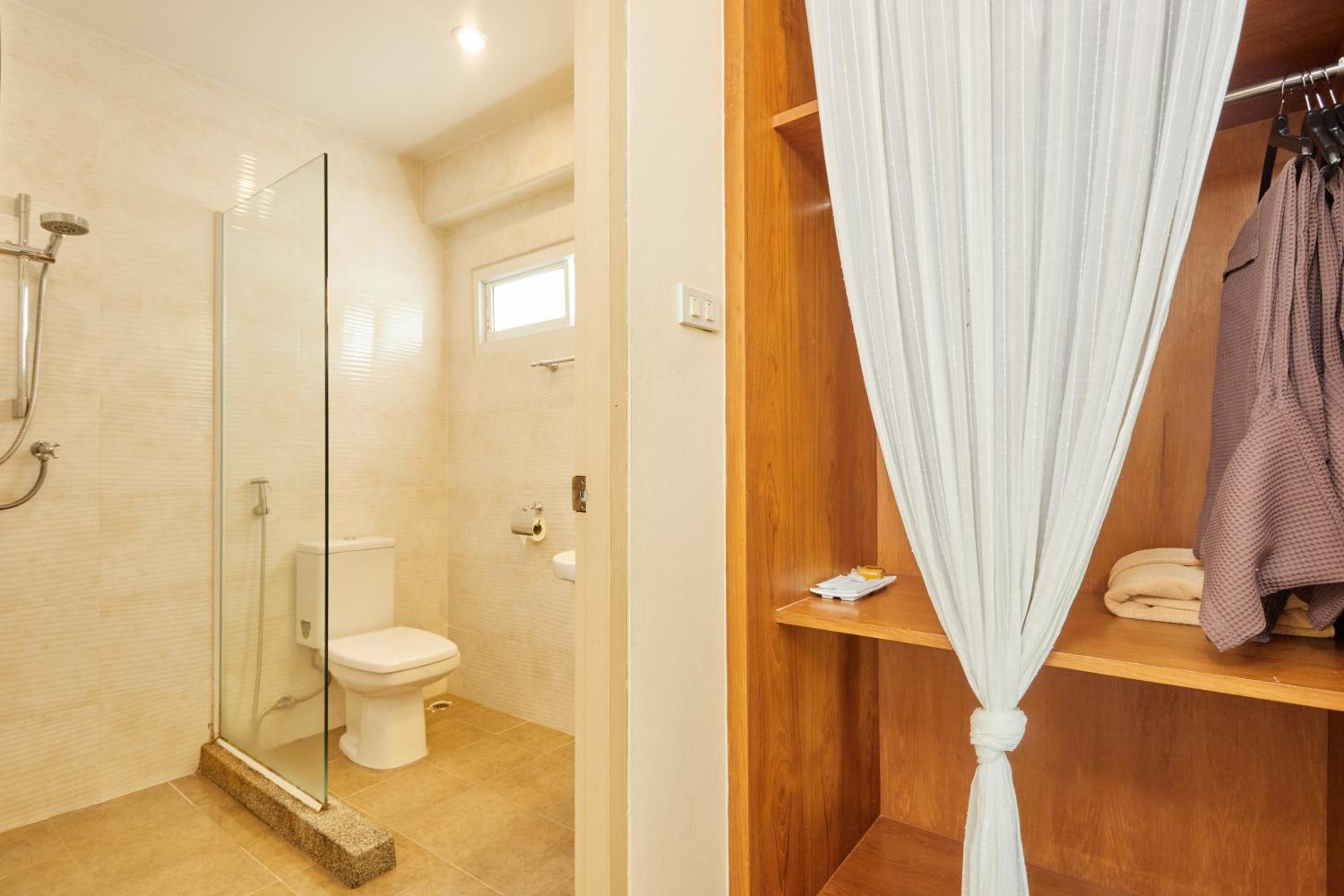 Three-Bedroom Villa - The Talay Villa - Photo 13