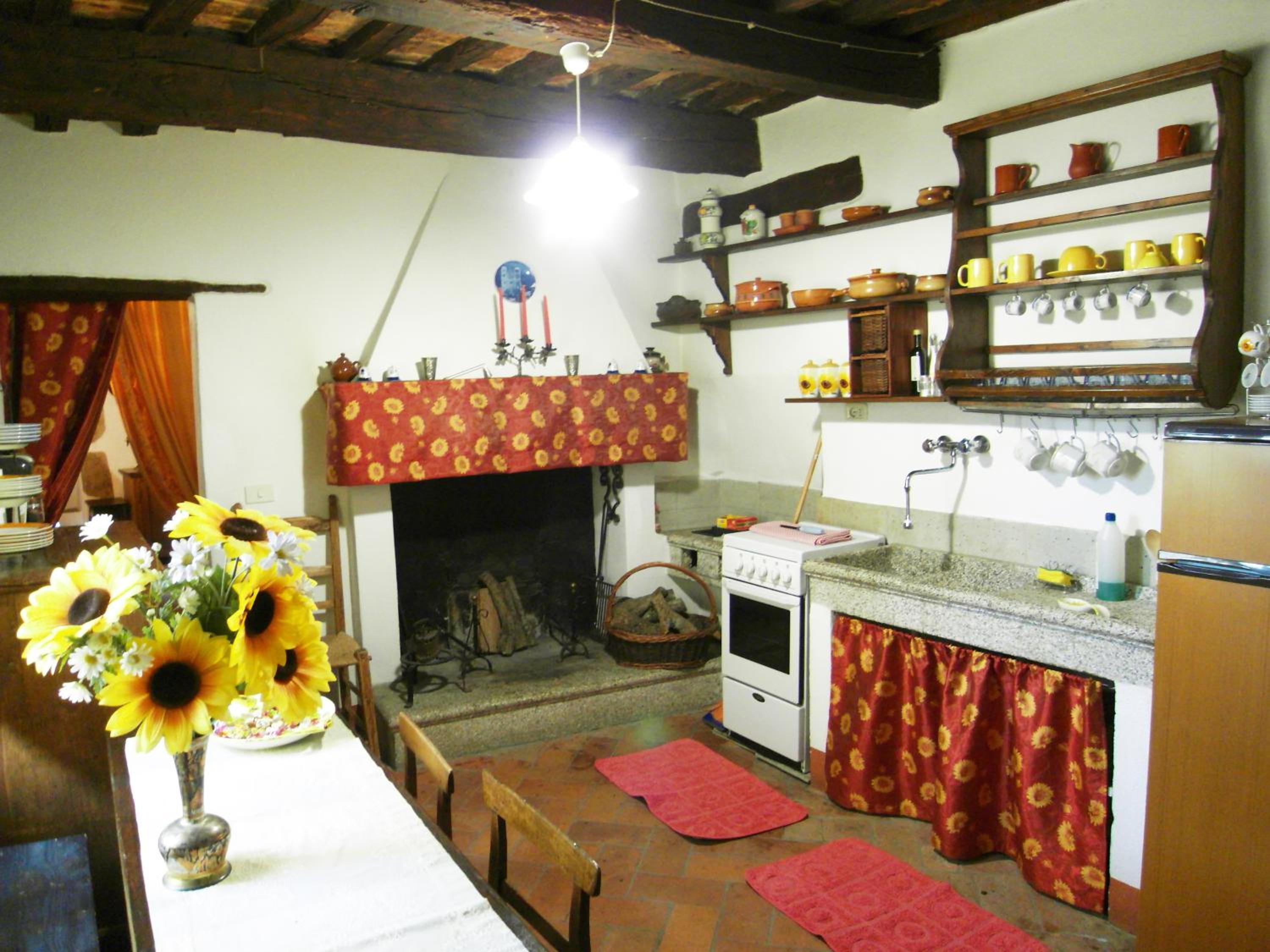 Apartment - Split Level - Photo 10
