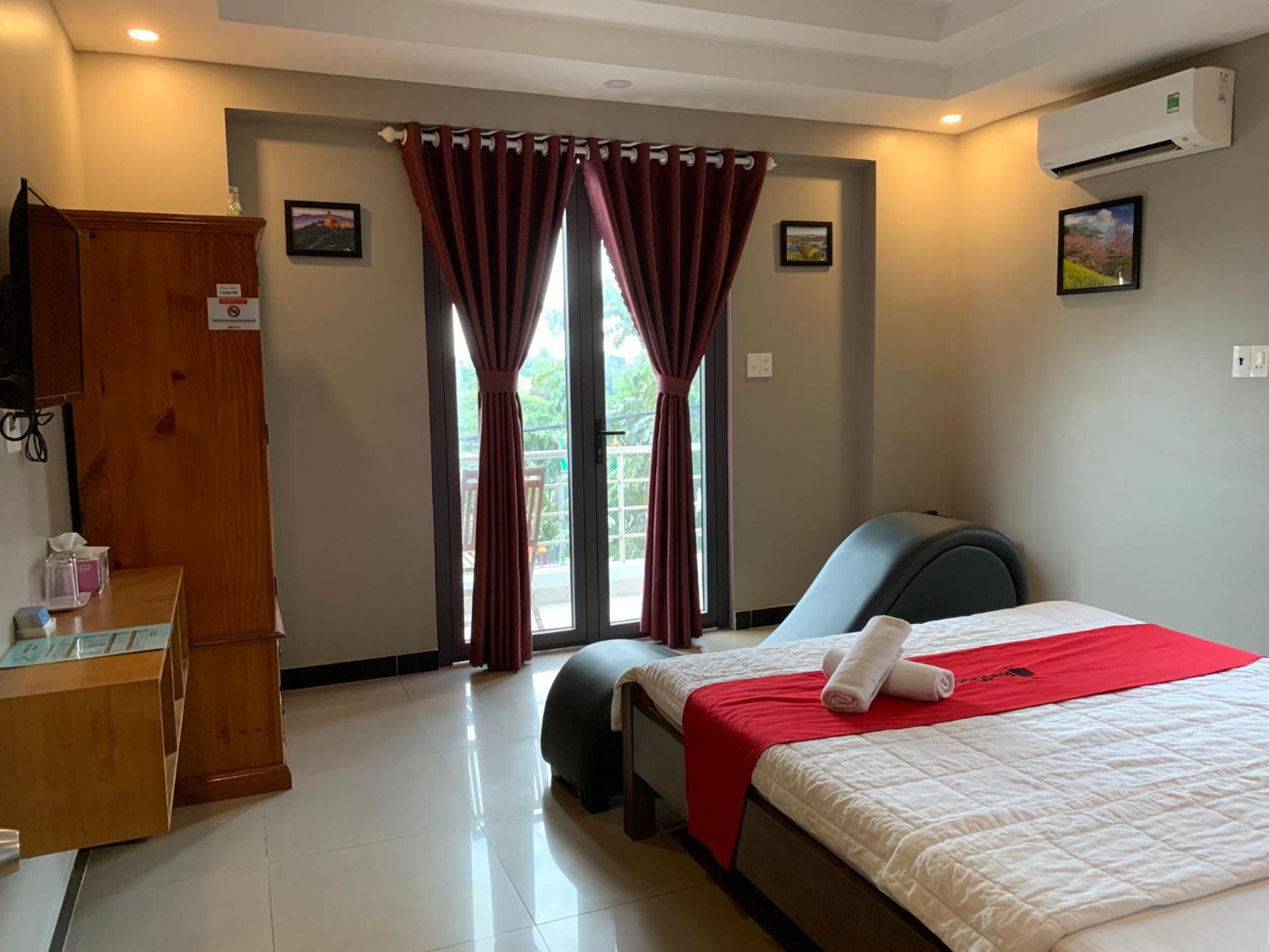 King Room with Balcony