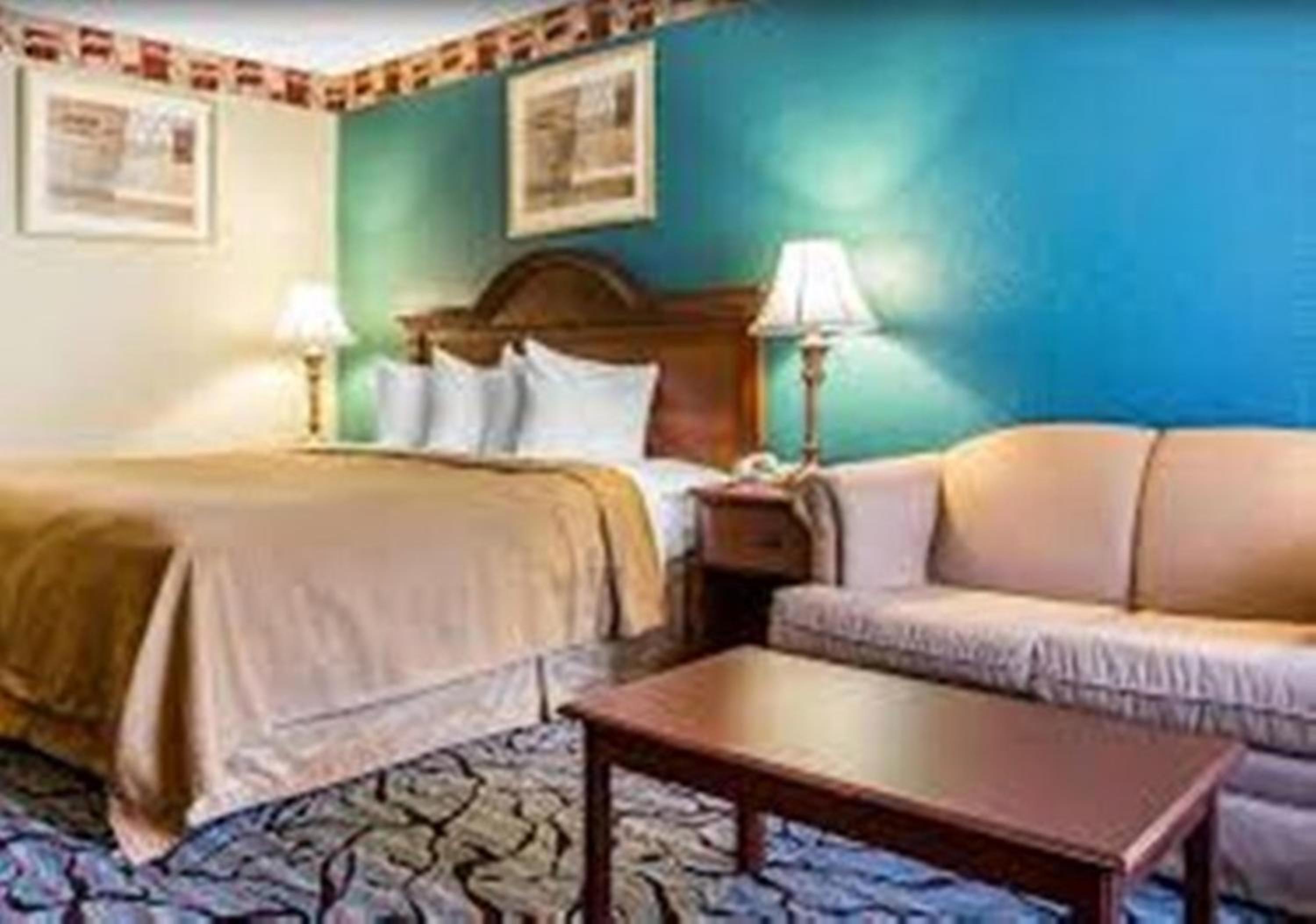 King Studio Suite - Non-Smoking - Photo 1