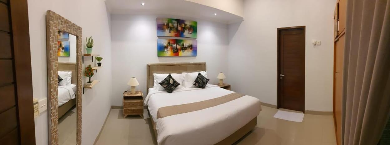 Two-Bedroom Villa - Photo 2