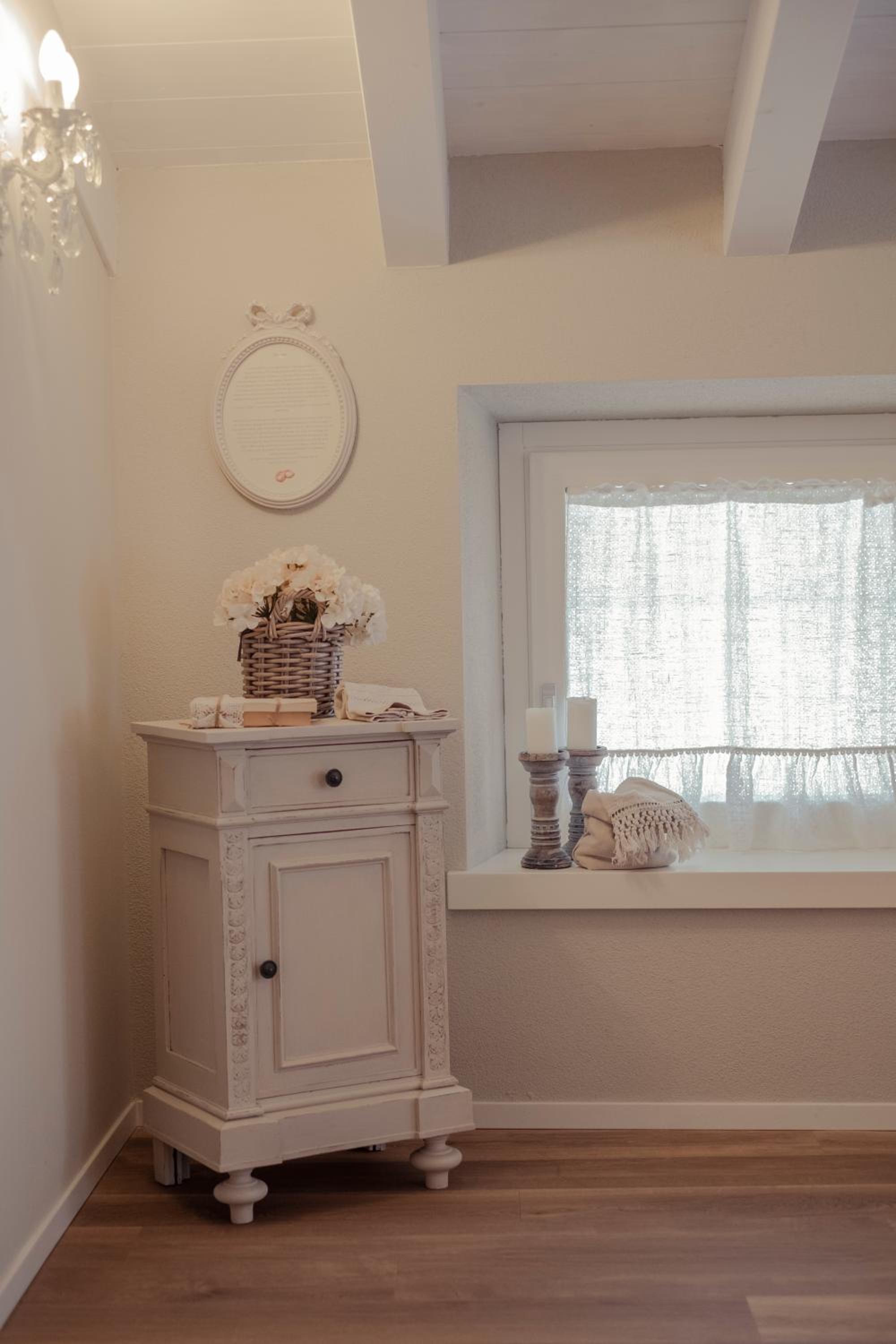 Double Room with Private Bathroom - Photo 9