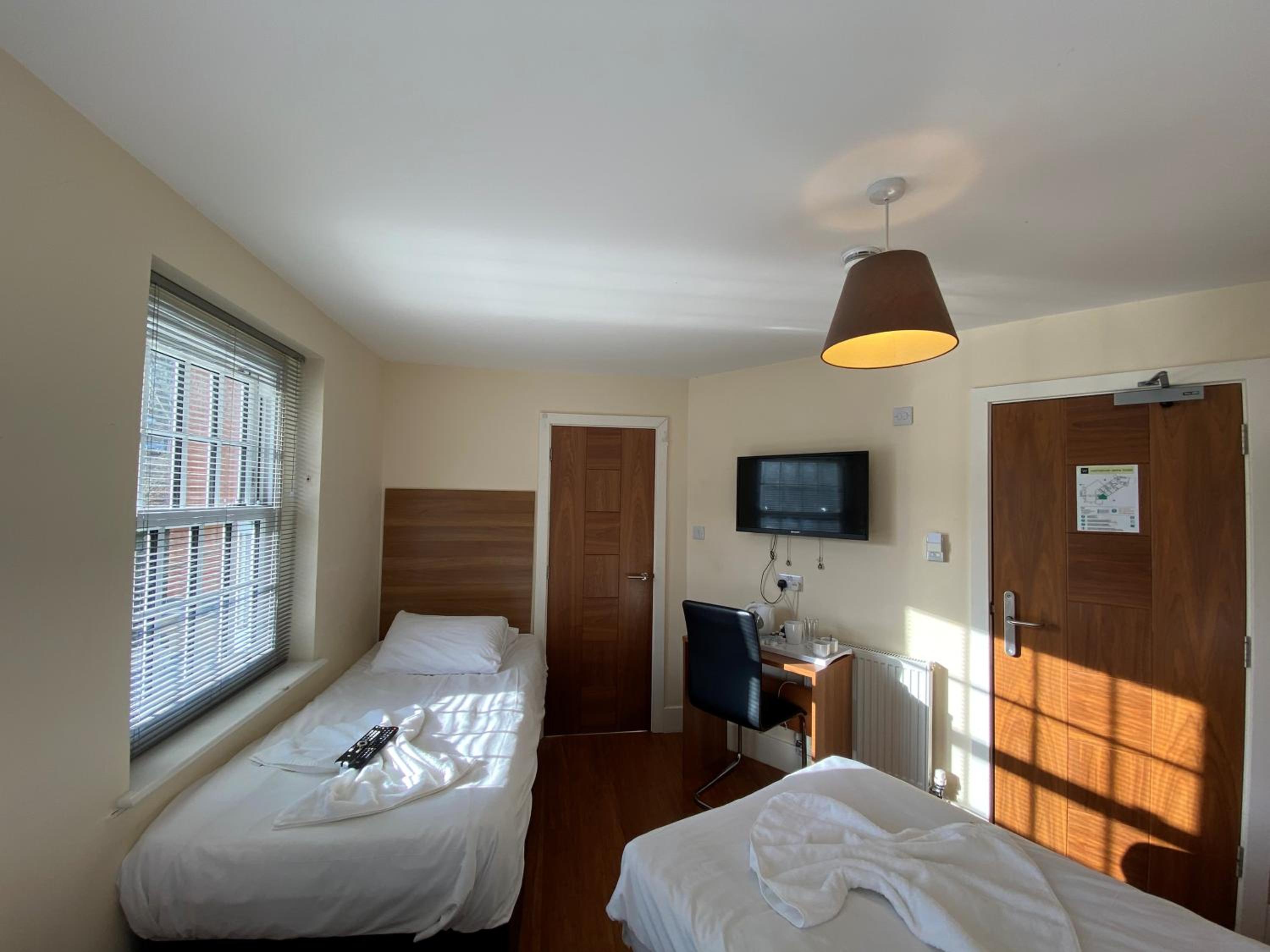Triple Room - Photo 2