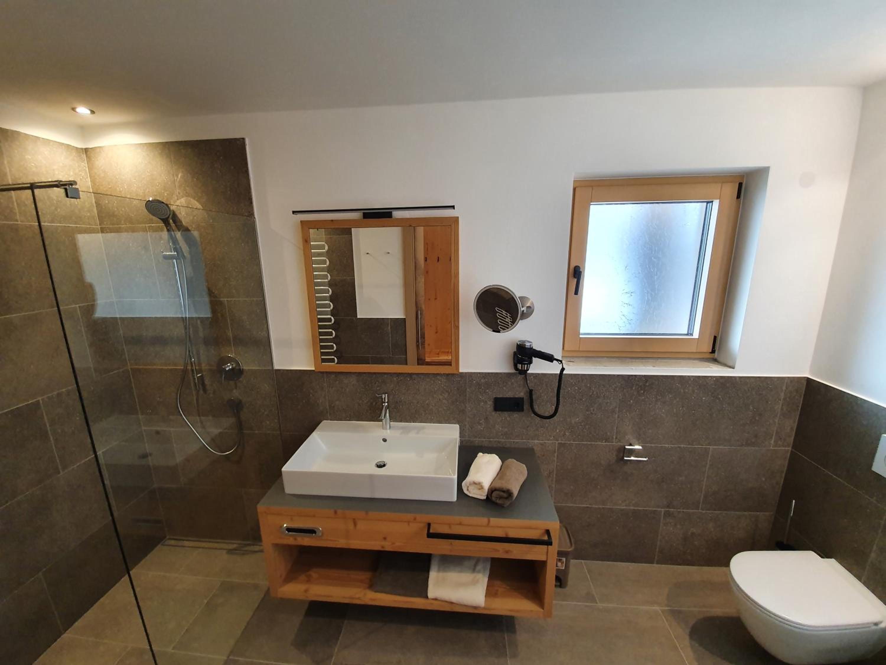 Superior Double Room - Photo 3