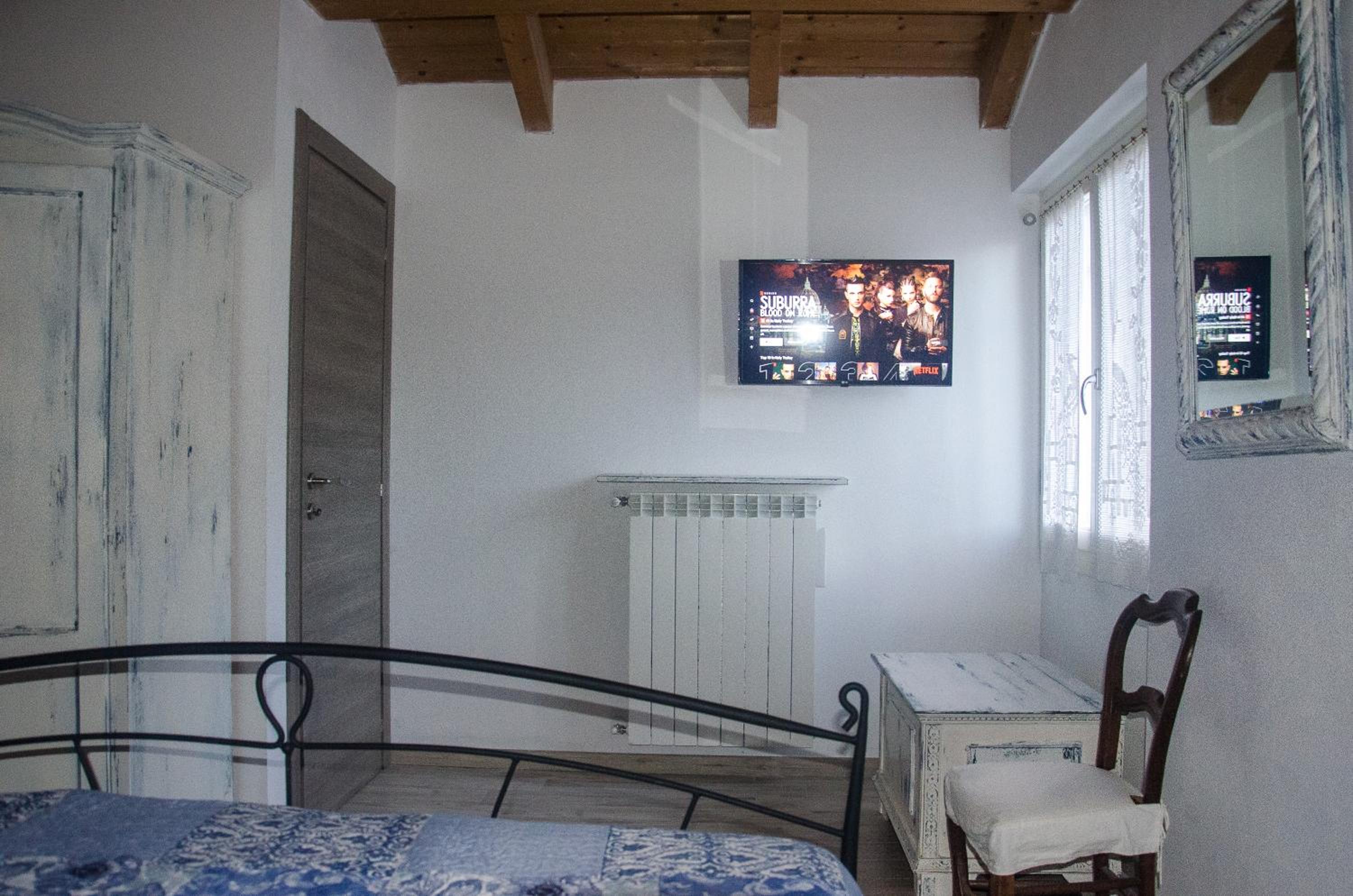 Two-Bedroom Apartment - Photo 10