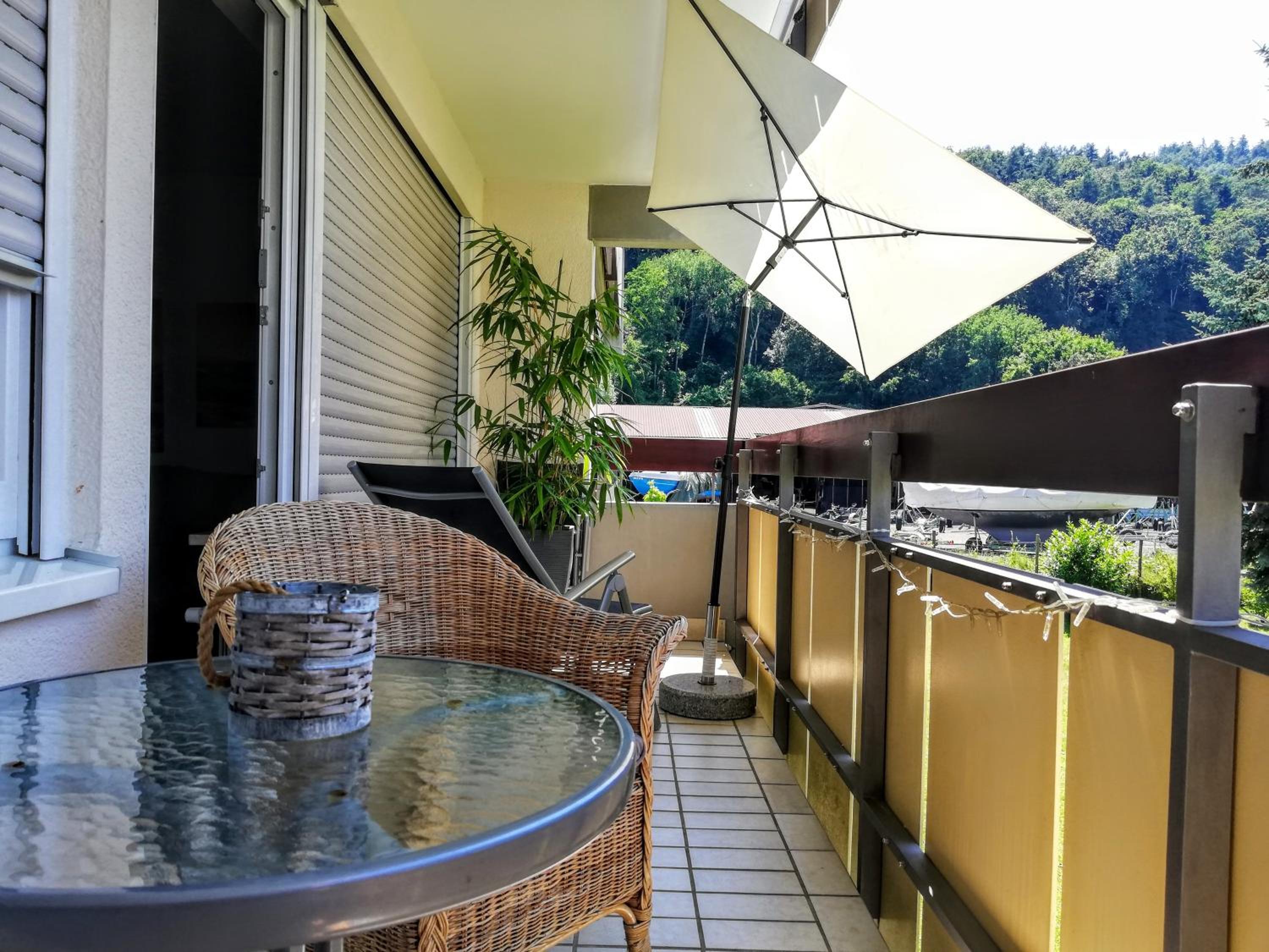 Apartment with Balcony photo 2