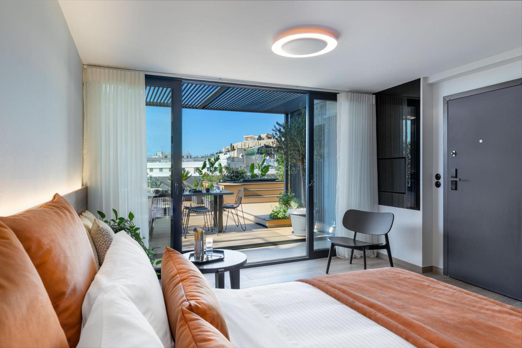 Penthouse Suite with Acropolis View and Hot Tub