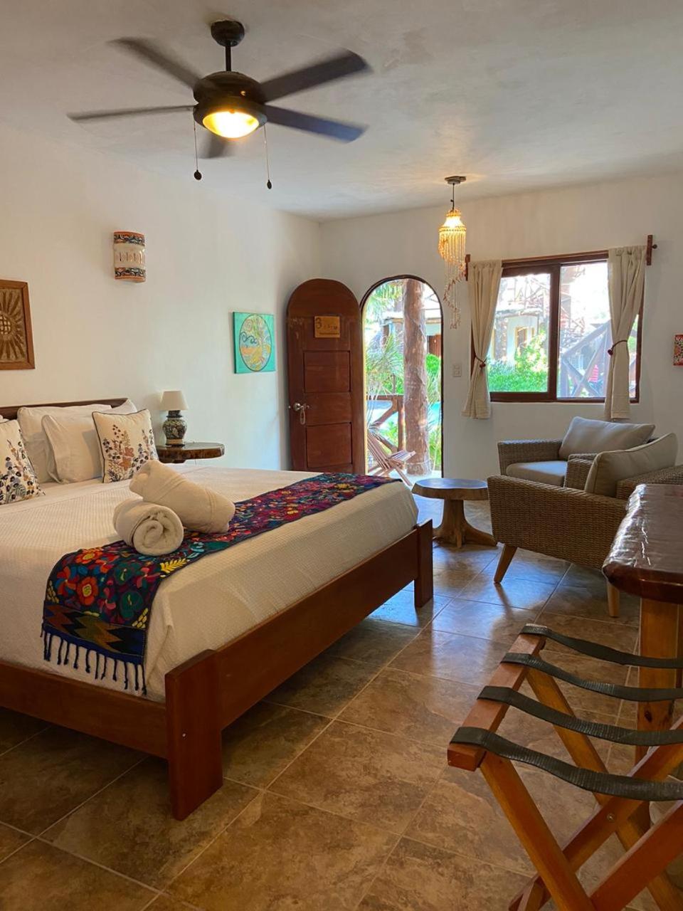 Junior Suite with Pool View - Photo 1