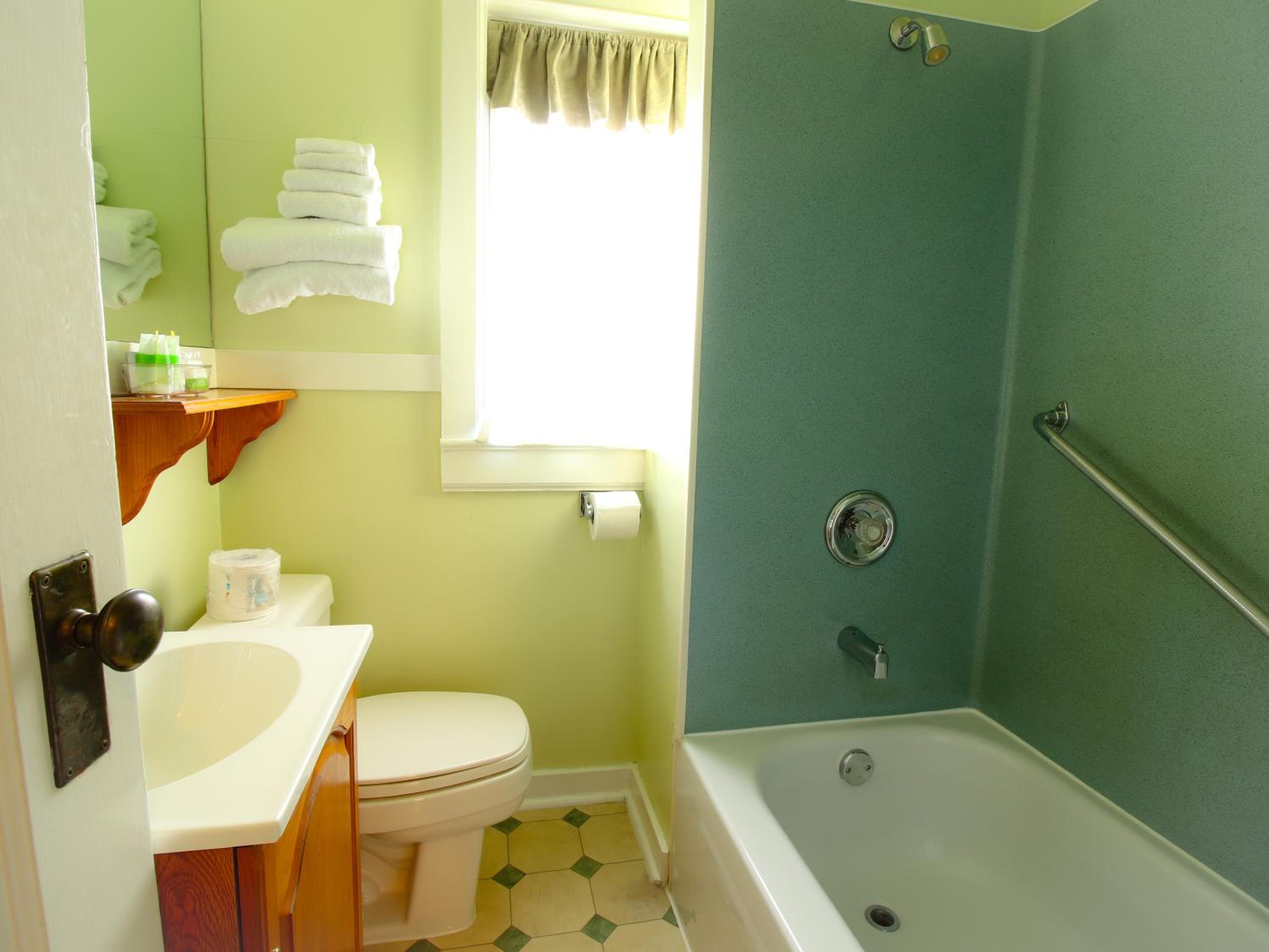 One-Bedroom Suite photo 3