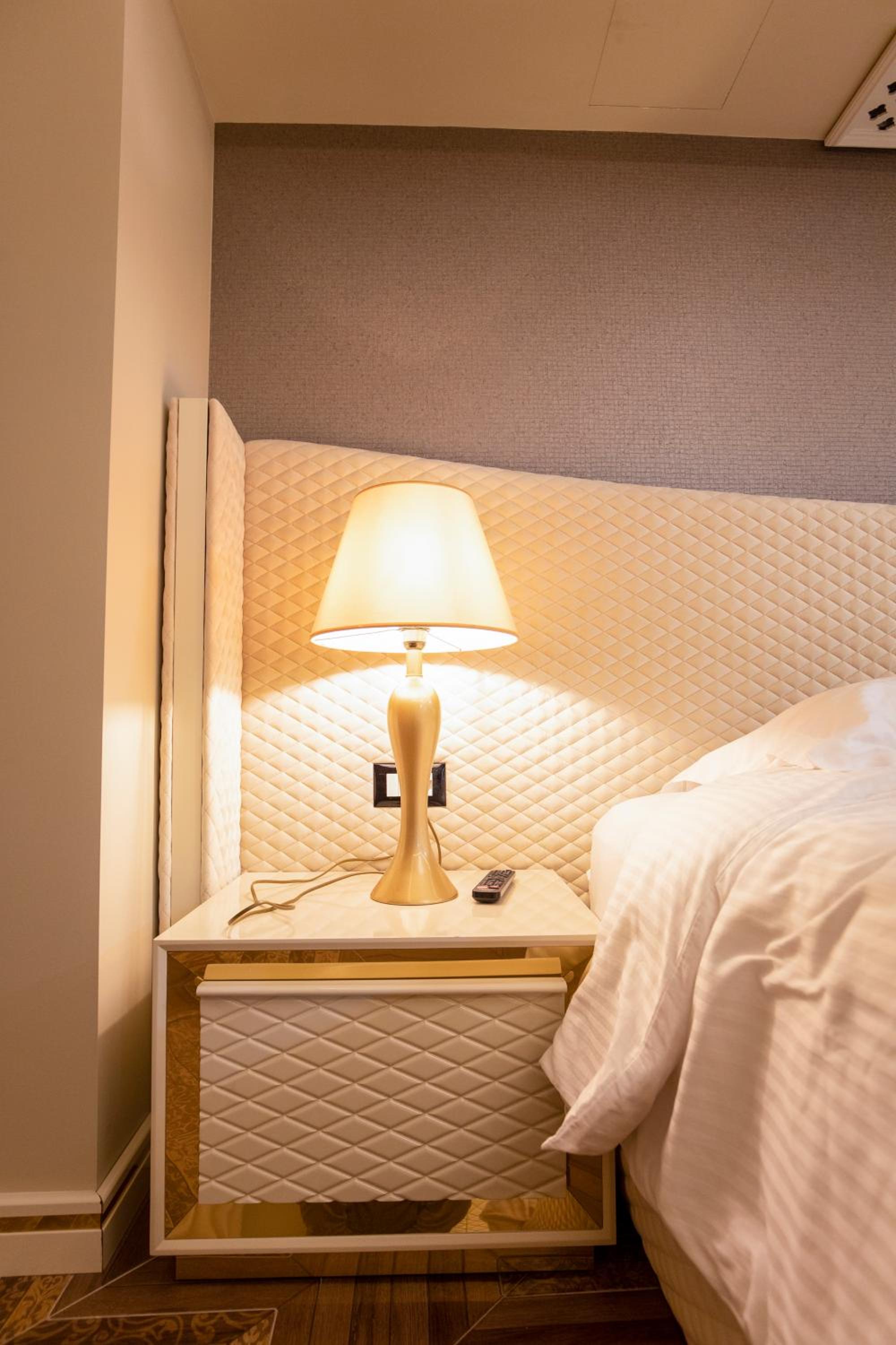 Deluxe Twin Room photo 2