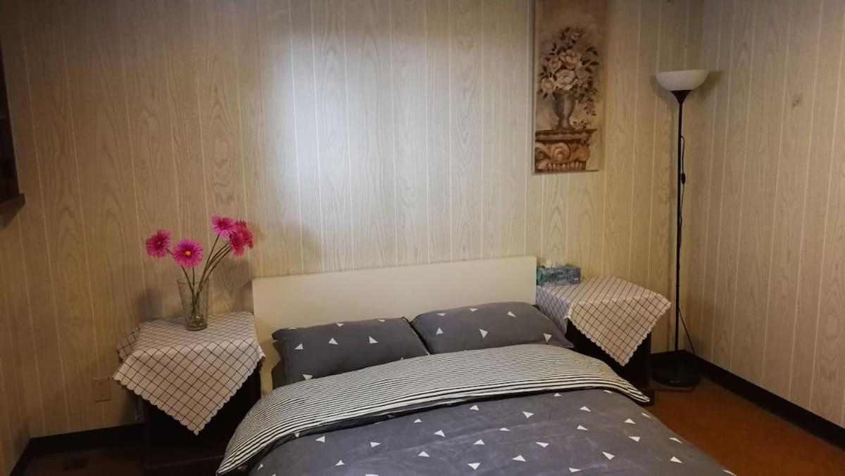 Double Room with Shared Bathroom photo 1