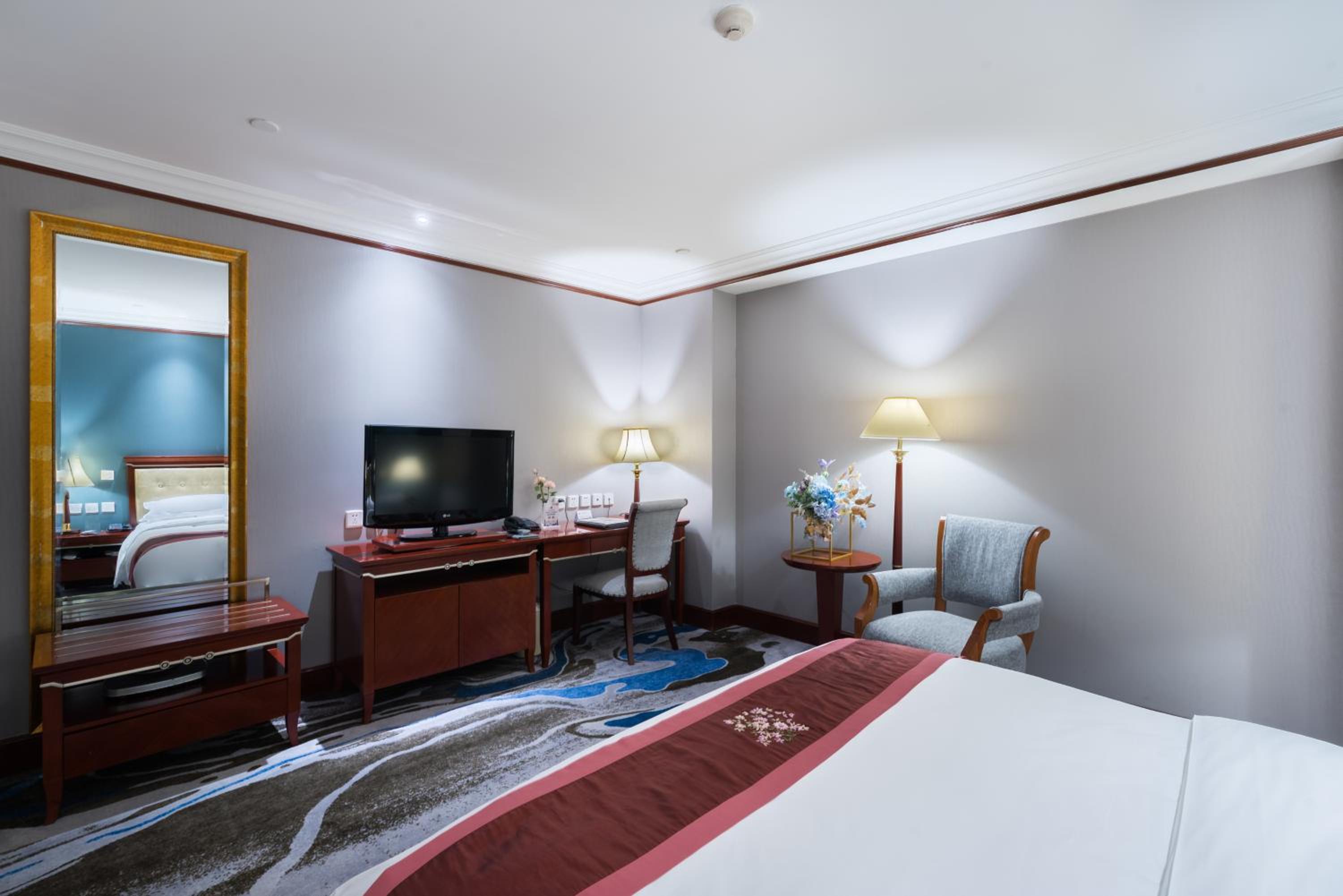 Special King Room (No Window) photo 2
