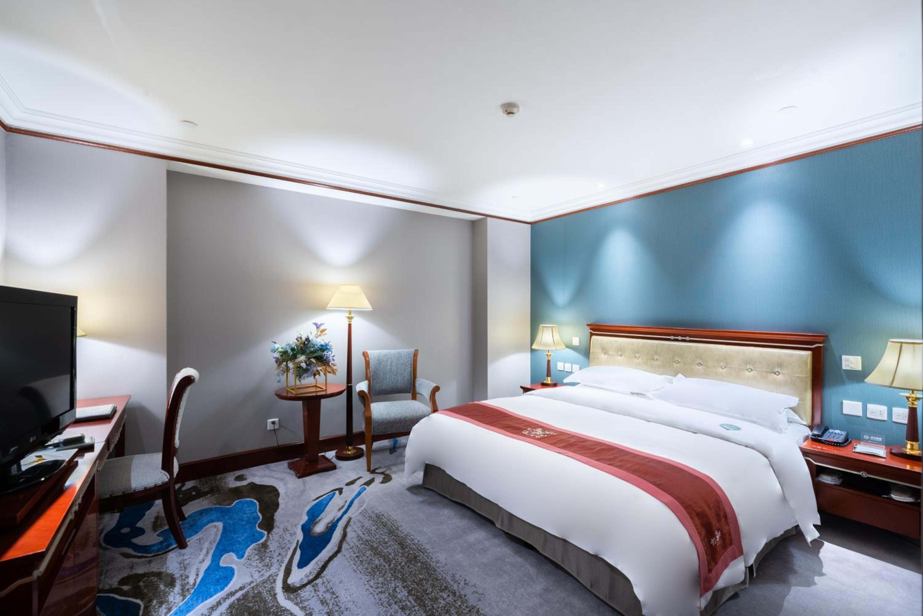 Special King Room (No Window) photo 1