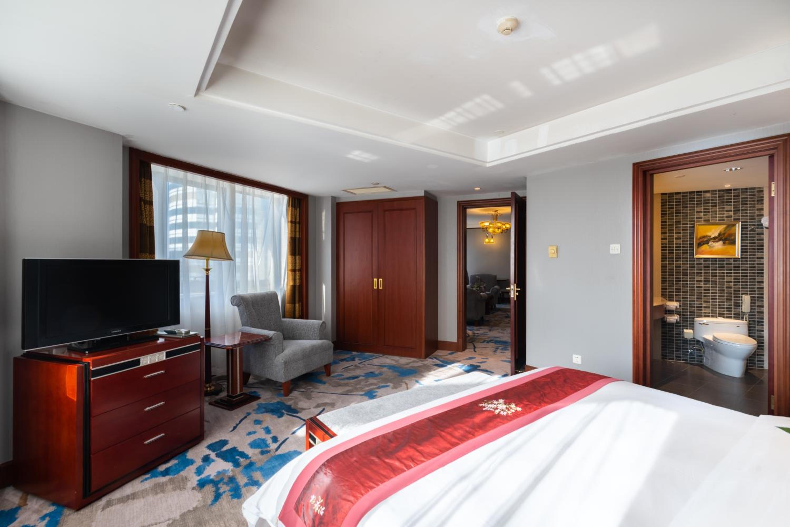 Two-Bedroom Suite photo 3