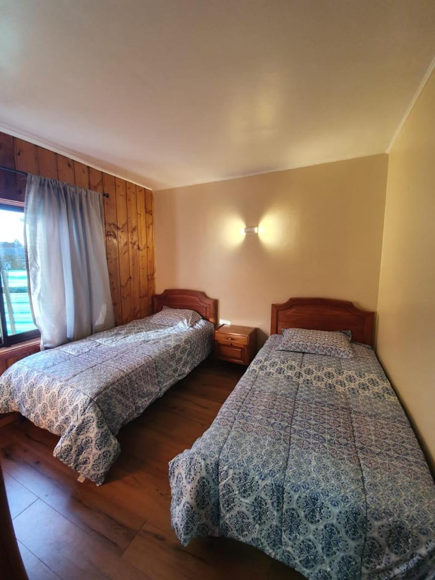 Five-Bedroom House photo 3