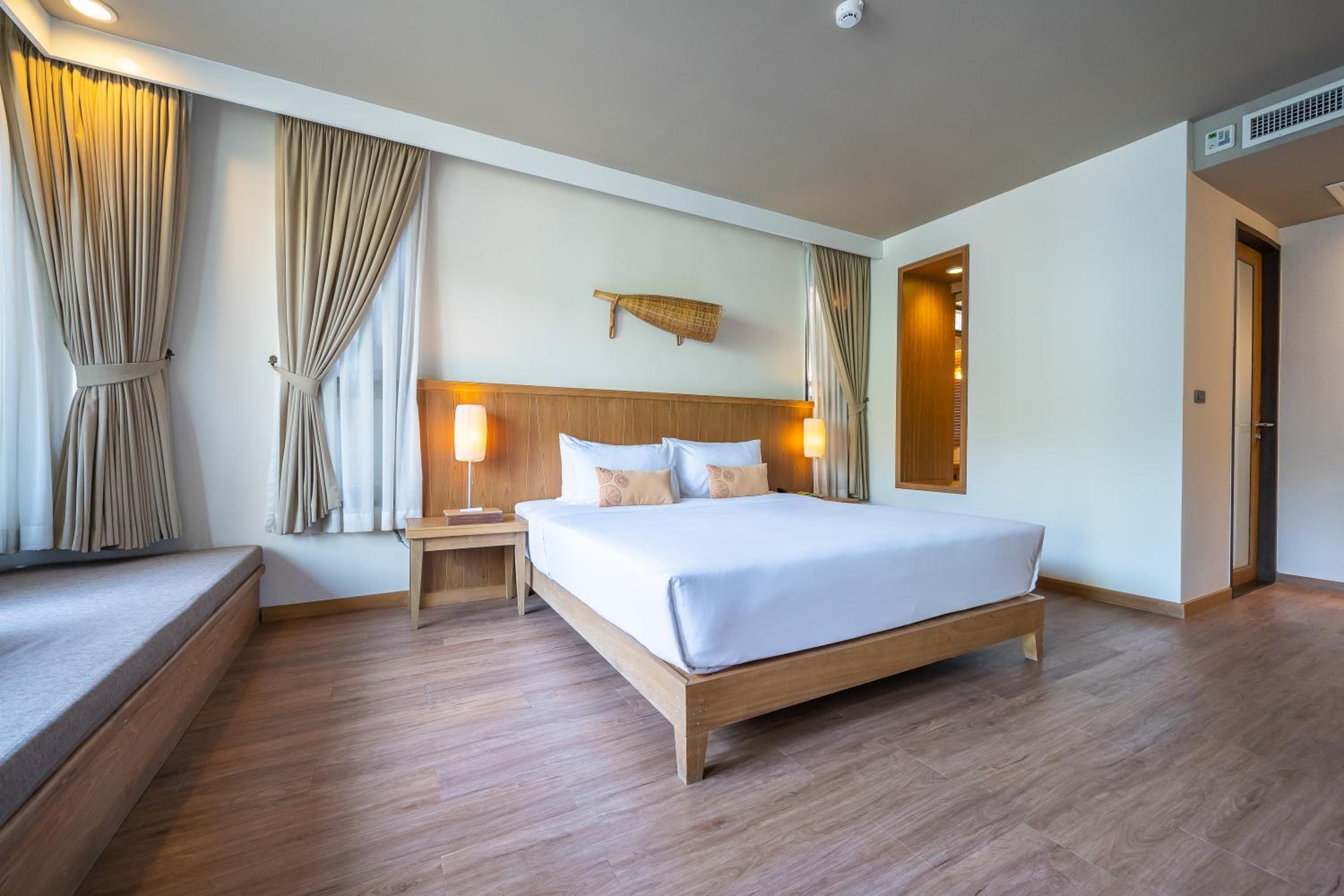 Premier Room Double or Twin   - Photo 1