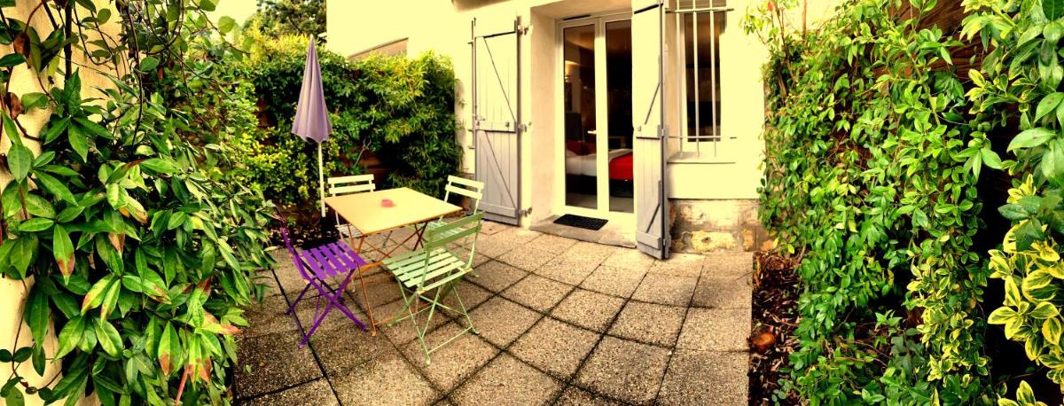 Apartment with Garden View photo 2