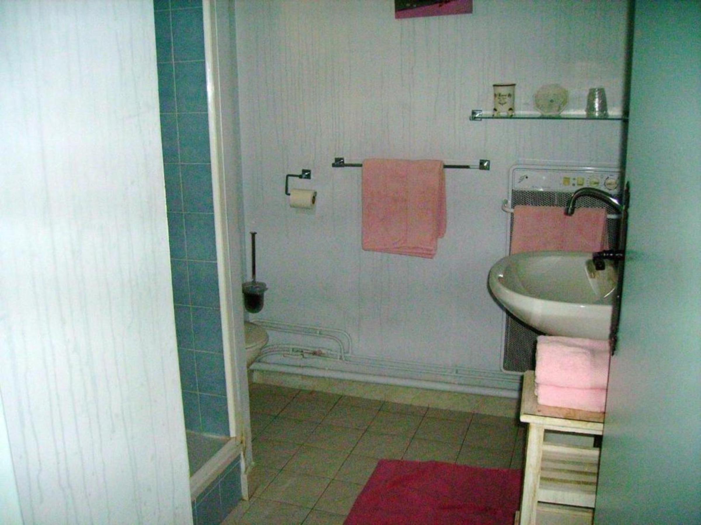 Basic Triple Room photo 3