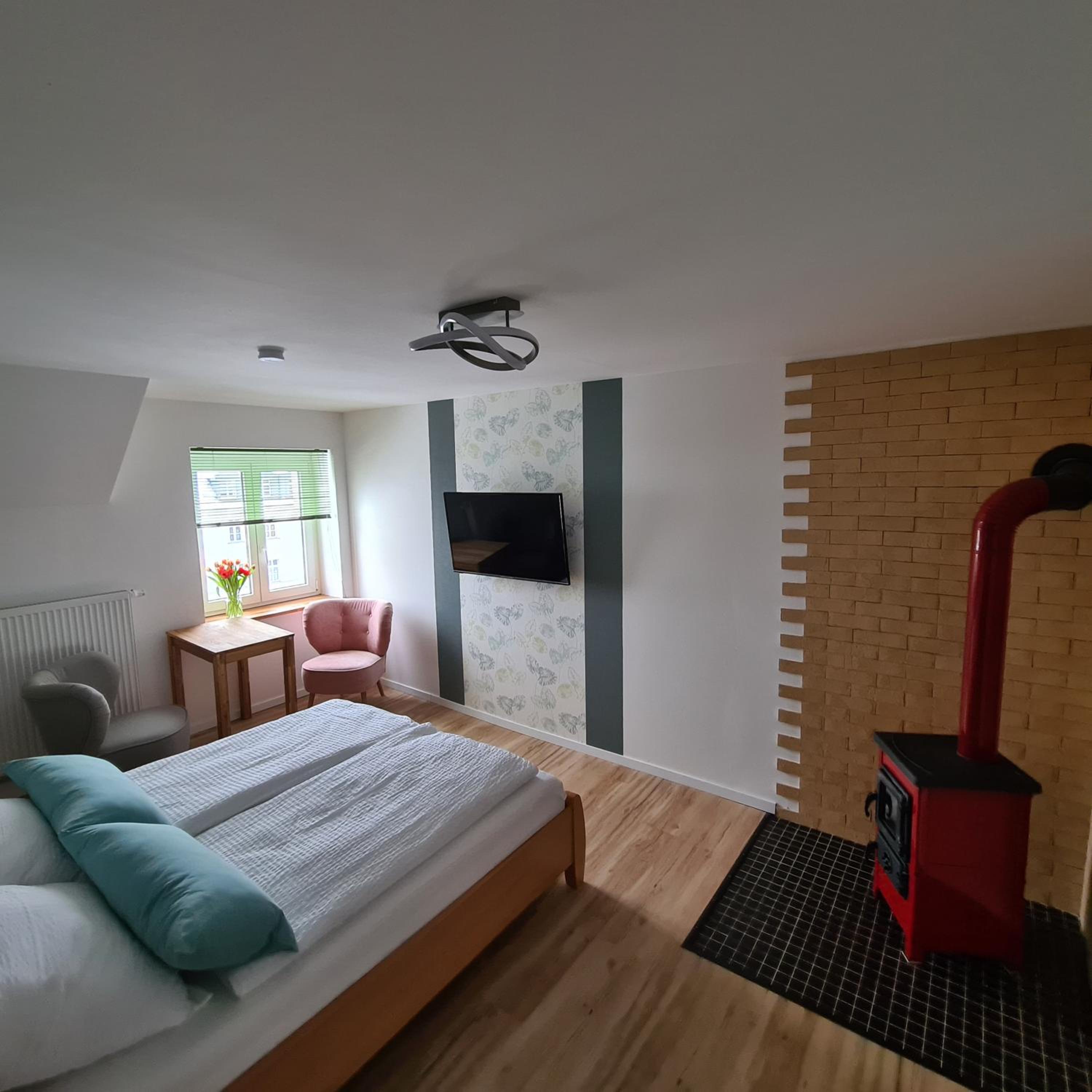 Deluxe Double or Twin Room - Photo 2