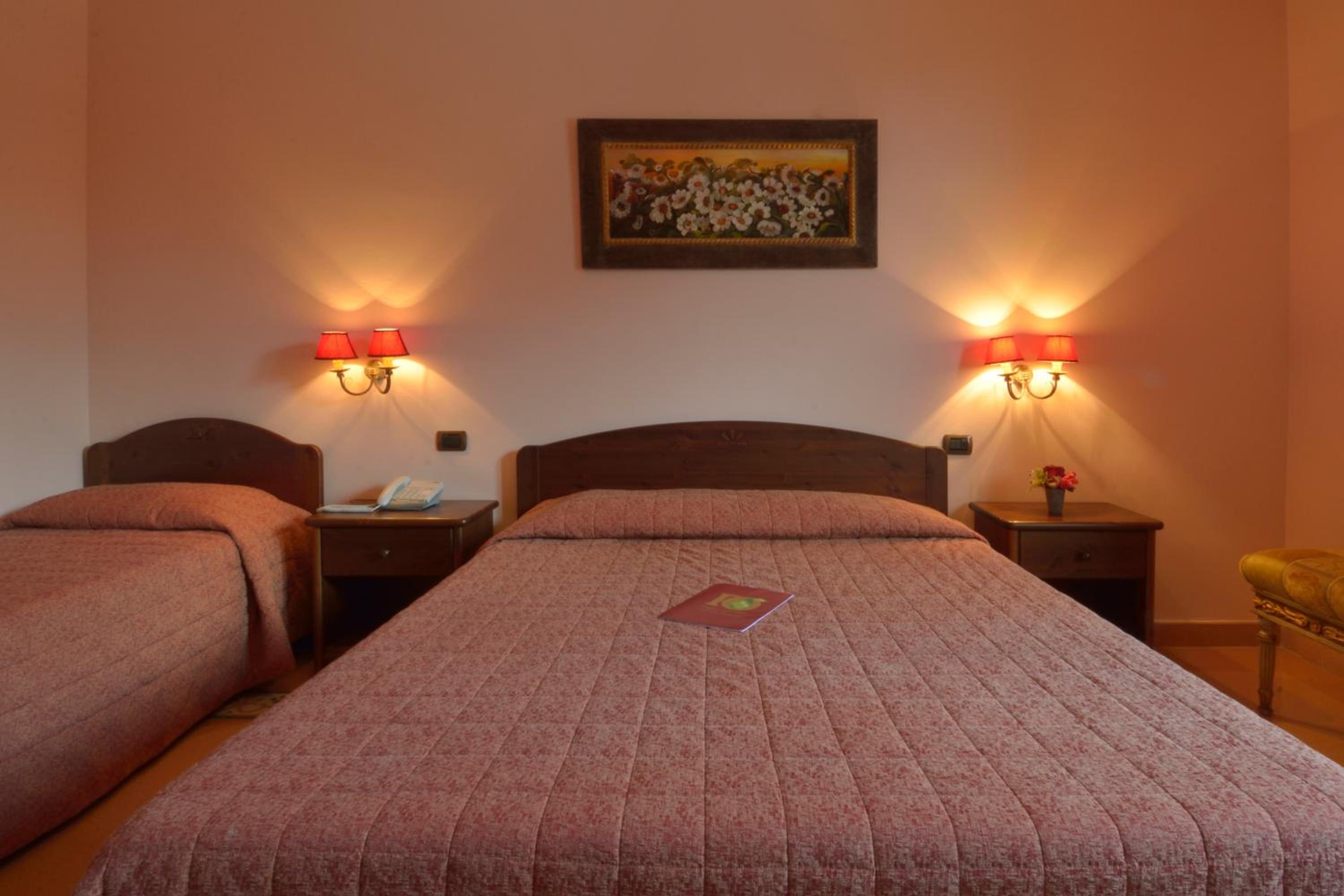 Triple Room - Photo 2