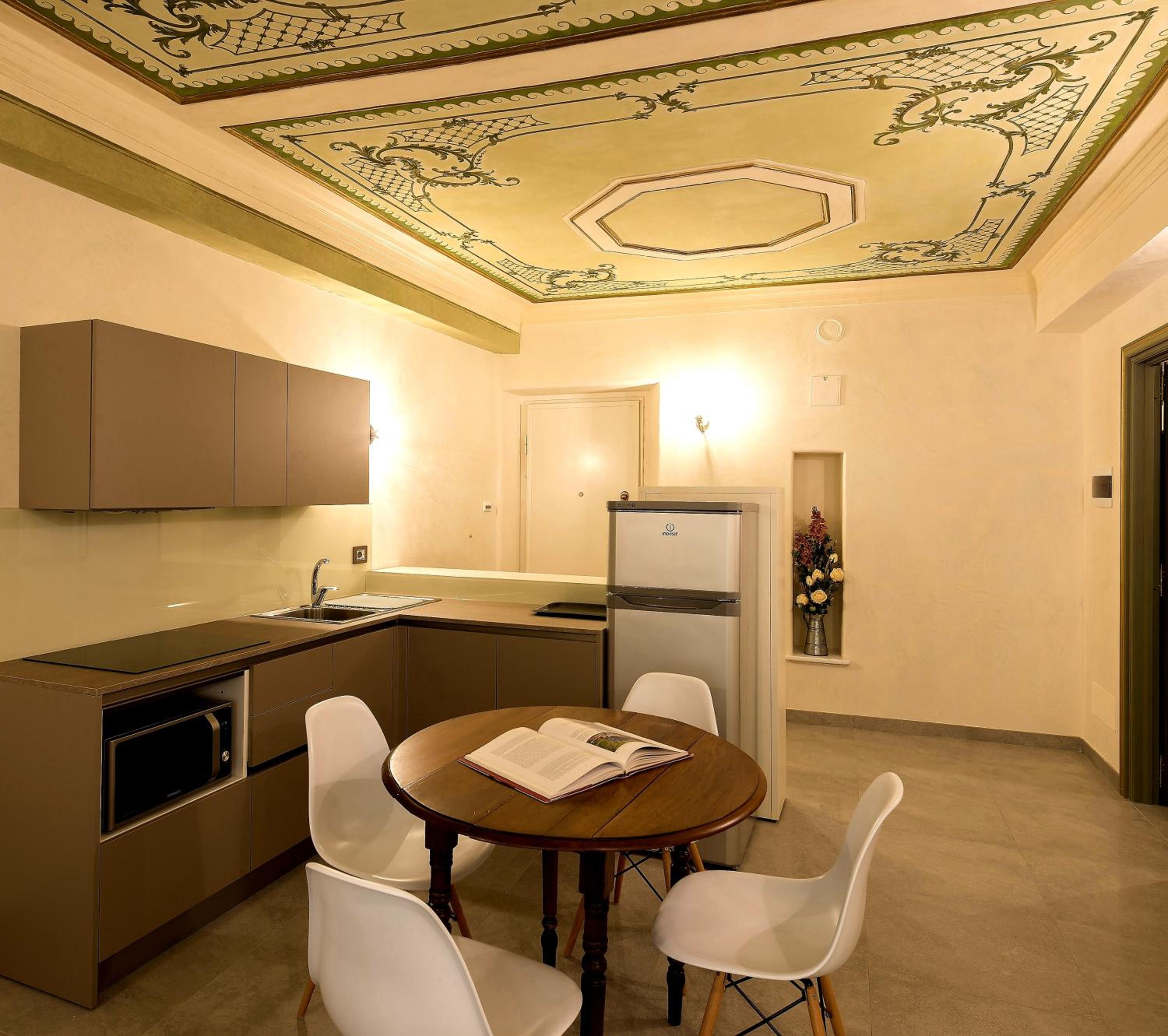 Deluxe Apartment - Photo 11