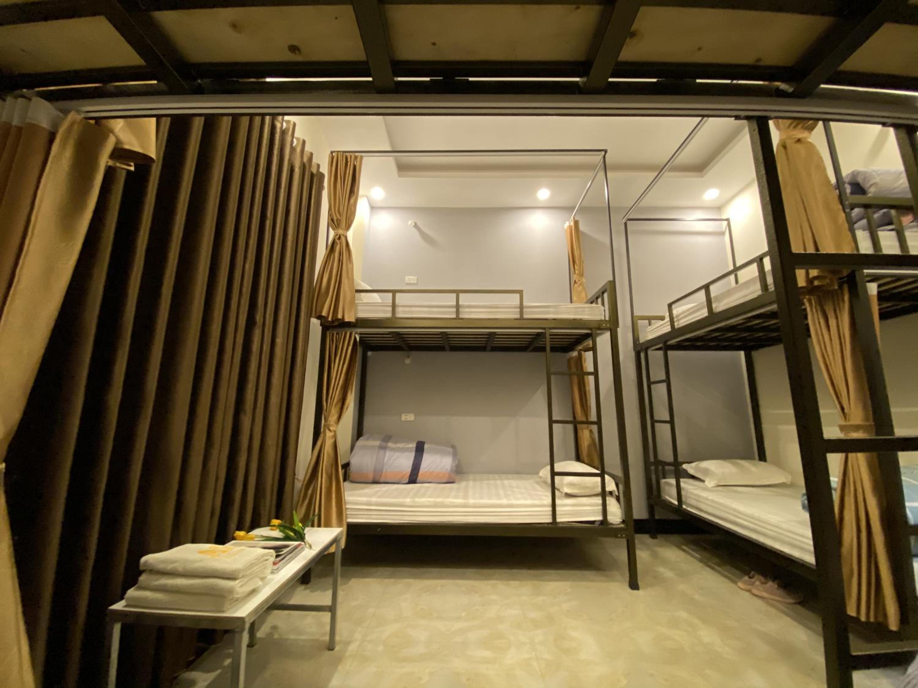 Bed in 6-Bed Dormitory Room photo 3