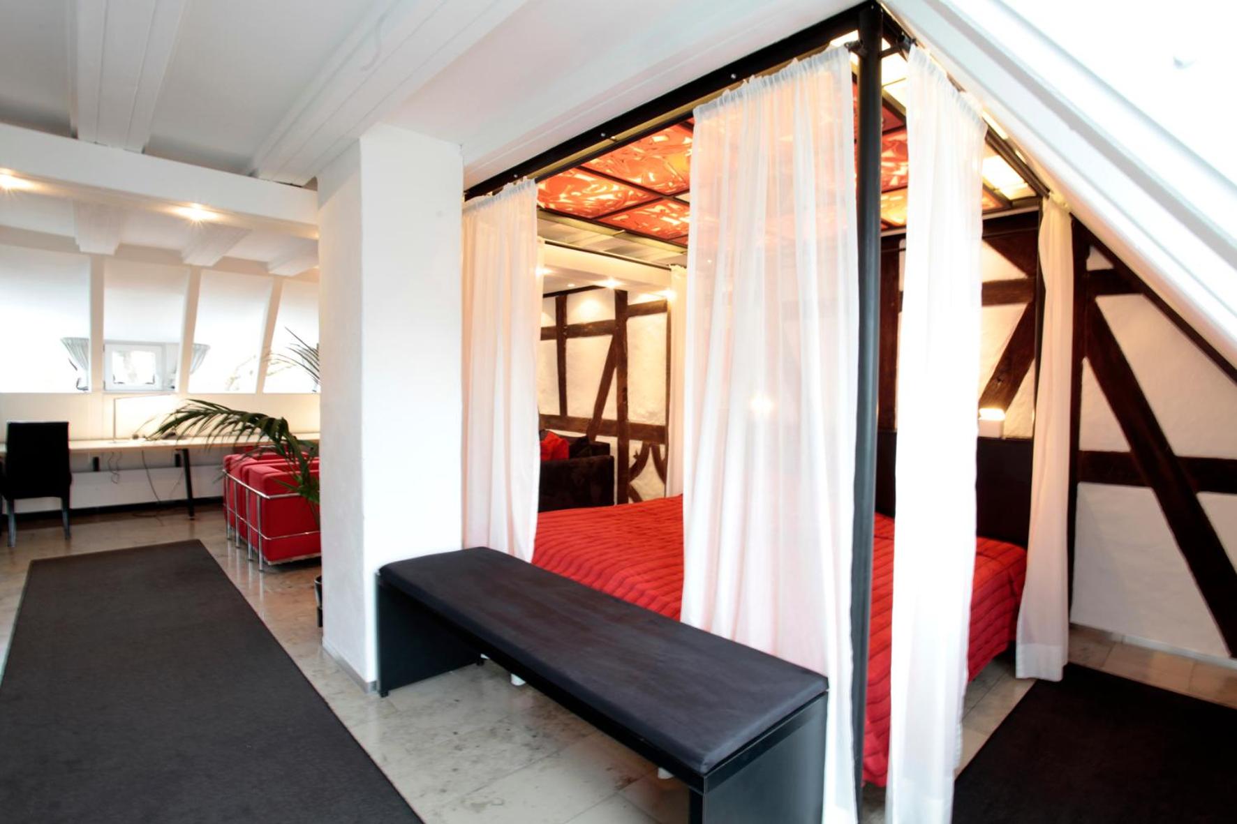 King Room with Spa Bath photo 2