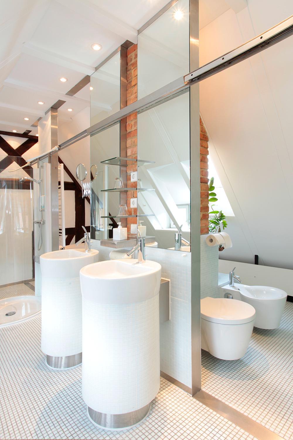 King Room with Spa Bath photo 3
