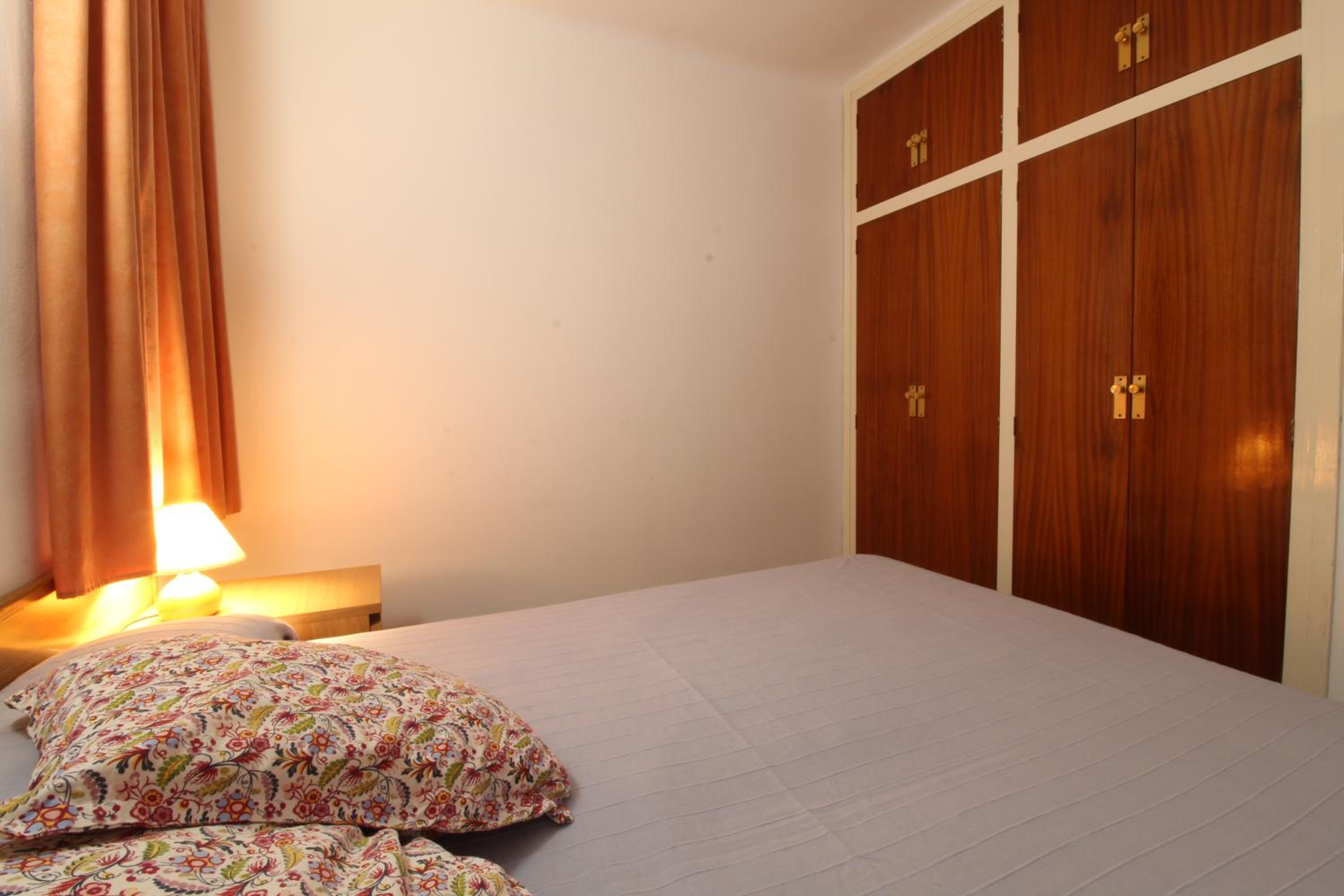 One-Bedroom Apartment with Sea View and Balcony (2 Adults) photo 3