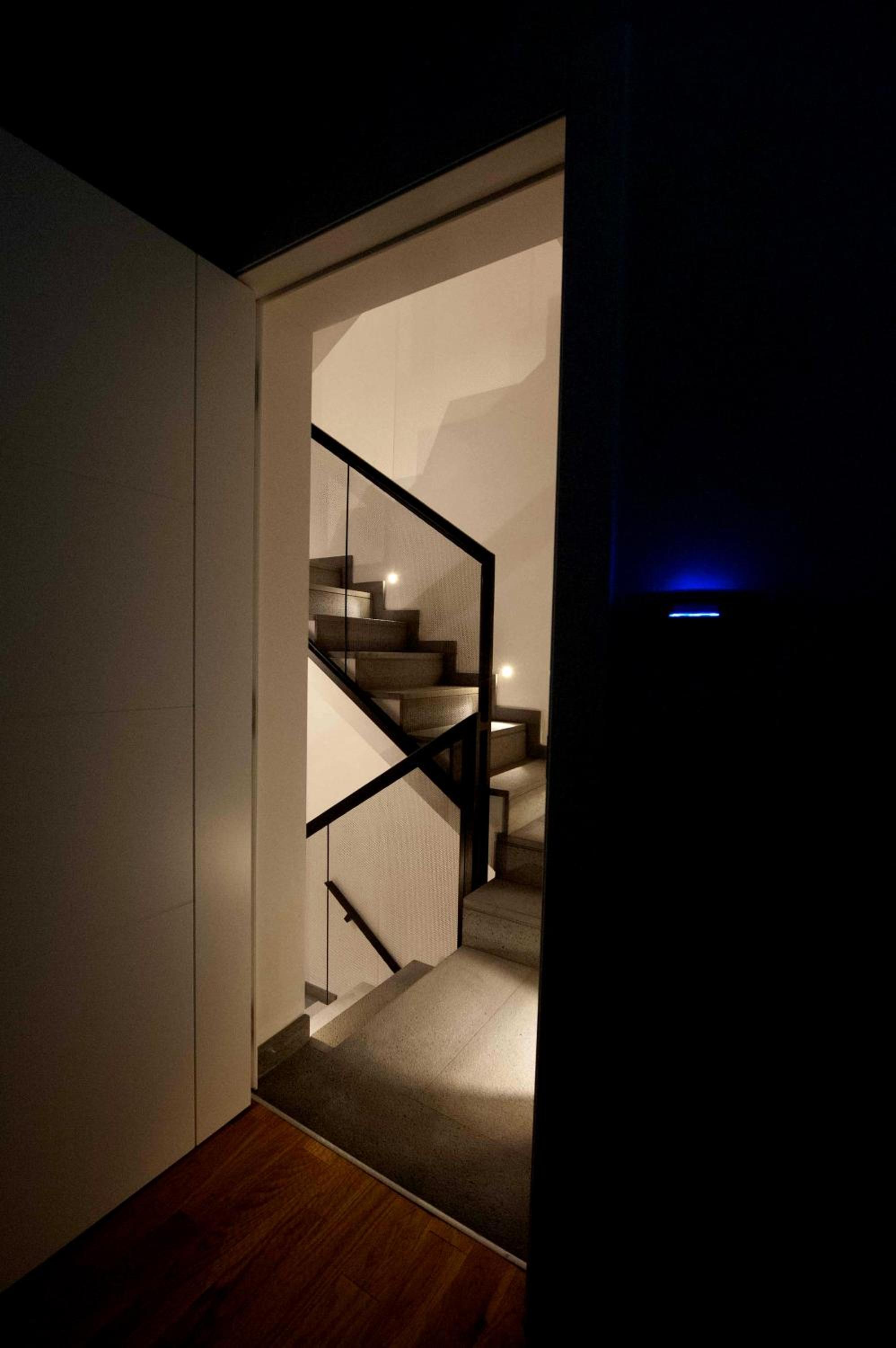 Deluxe Double Room with Balcony - Photo 20